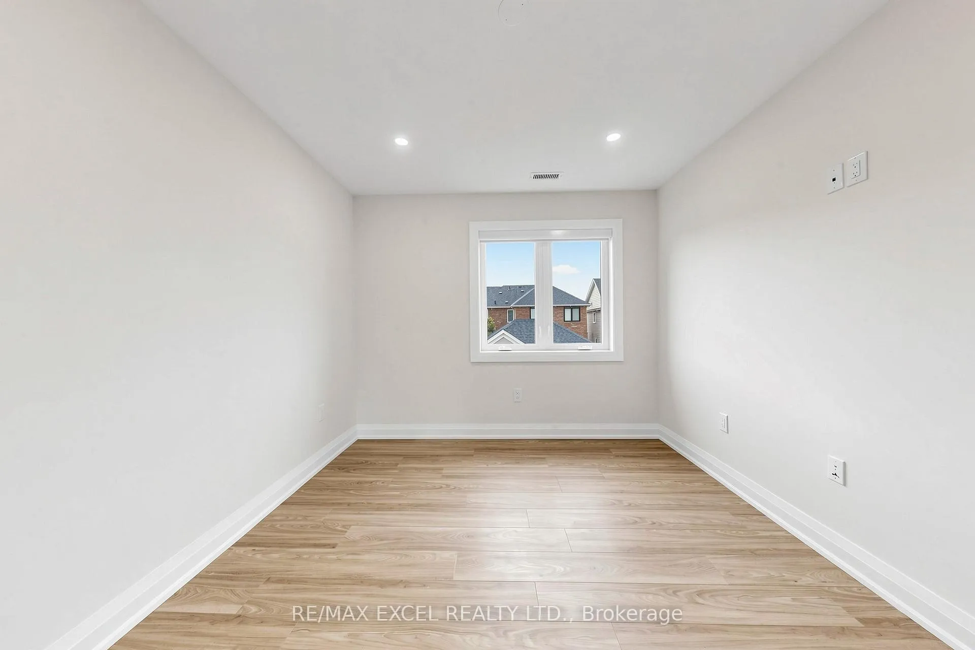 Photo 22 of 6 Lappe Avenue, Markham, Cornell — HOMEH