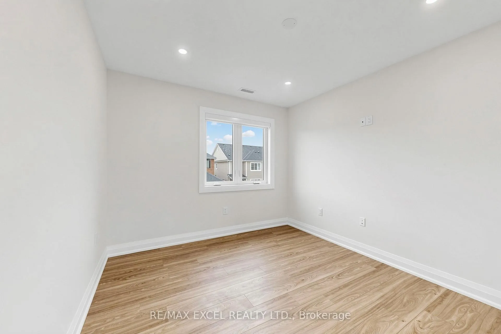 Photo 23 of 6 Lappe Avenue, Markham, Cornell — HOMEH