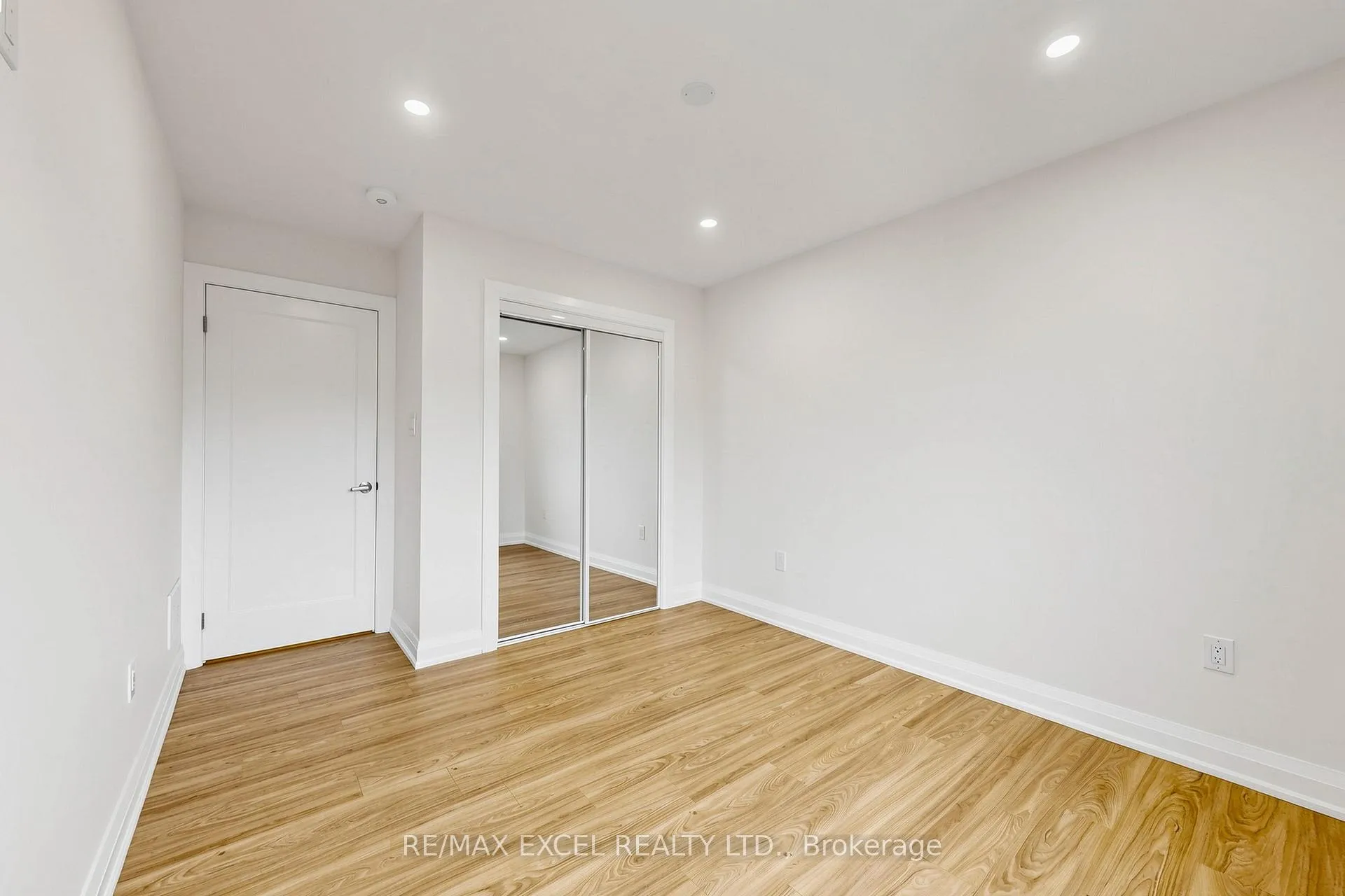 Photo 24 of 6 Lappe Avenue, Markham, Cornell — HOMEH