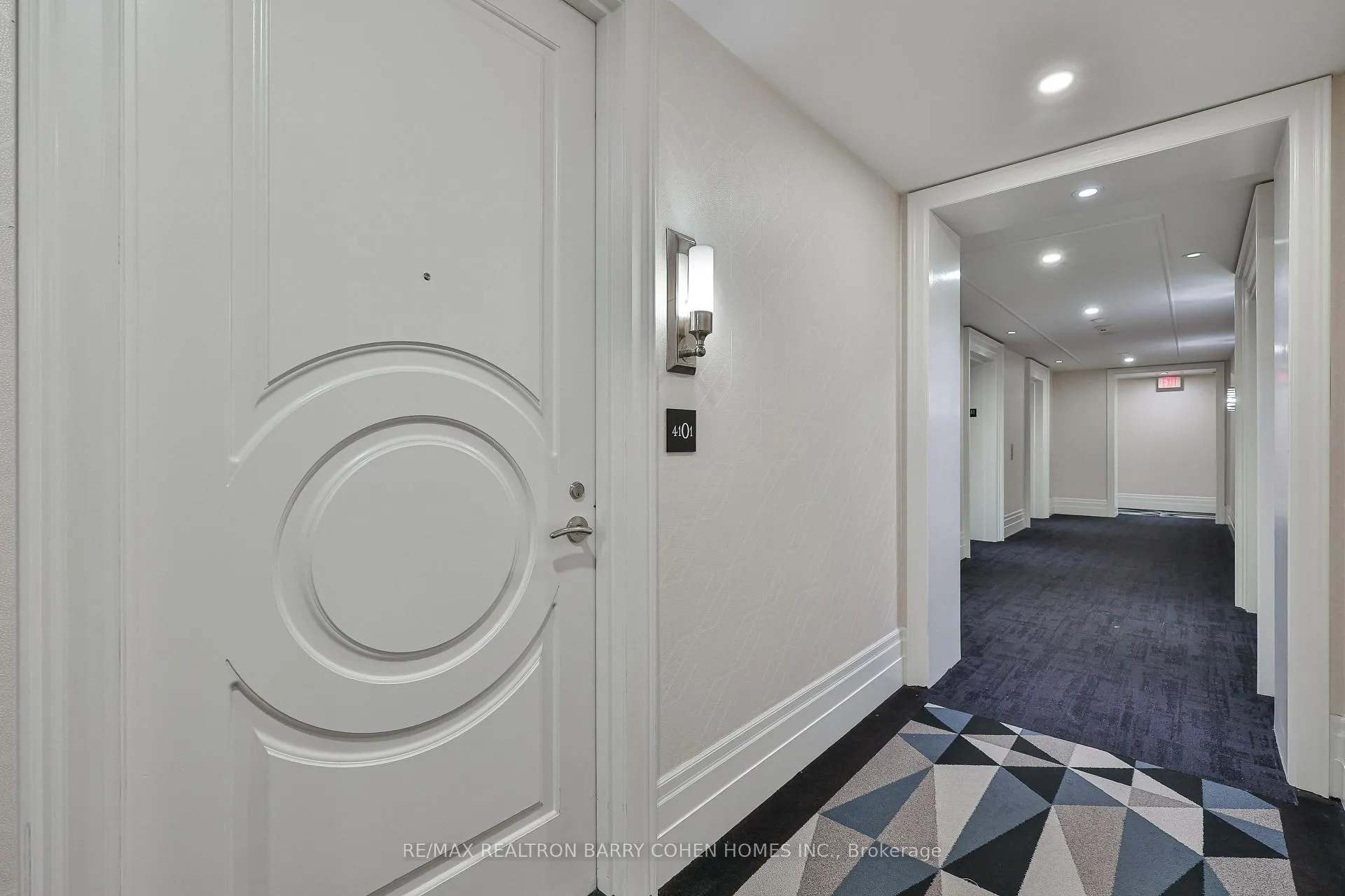 Photo 4 of Unit 4101, 88 Blue Jays Way, Toronto, Waterfront Communities — HOMEH