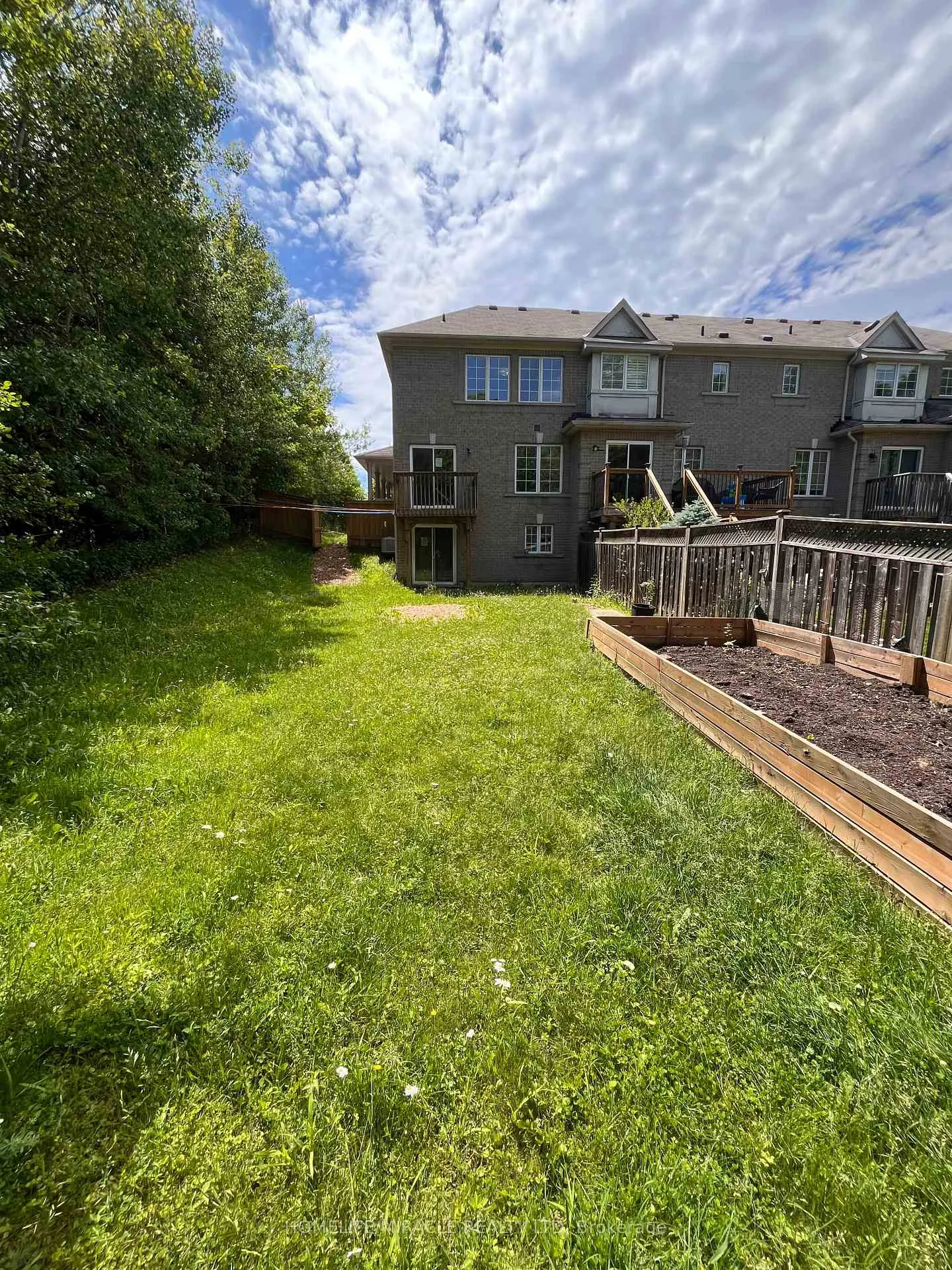 Photo 18 of 161 Cathedral Drive, Whitby, Rolling Acres — HOMEH