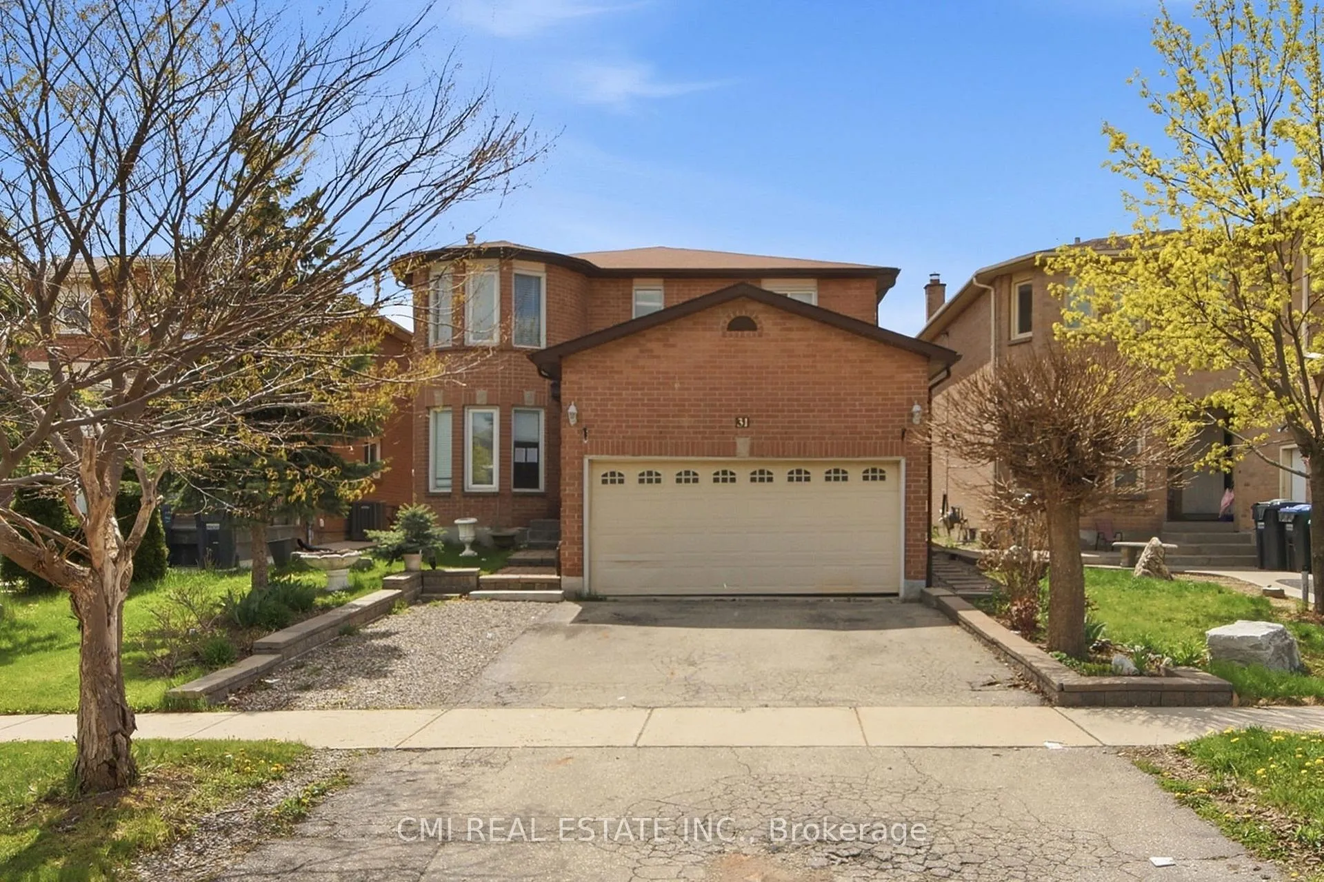 Photo 2 of 31 Castlehill Road, Brampton, Northwood Park — HOMEH