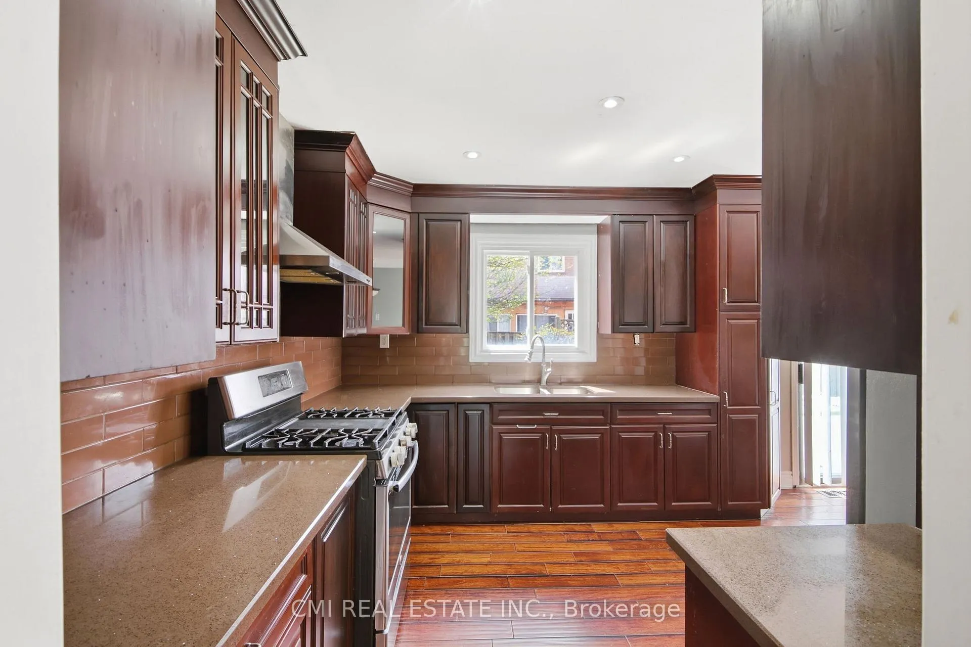 Photo 13 of 31 Castlehill Road, Brampton, Northwood Park — HOMEH