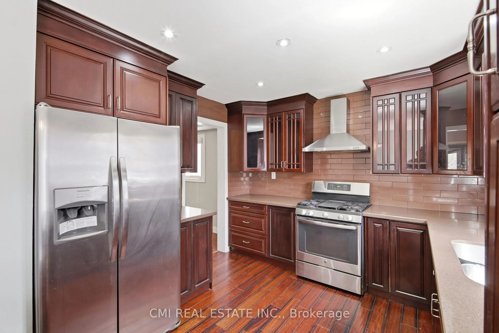 Photo 15 of 31 Castlehill Road, Brampton, Northwood Park — HOMEH