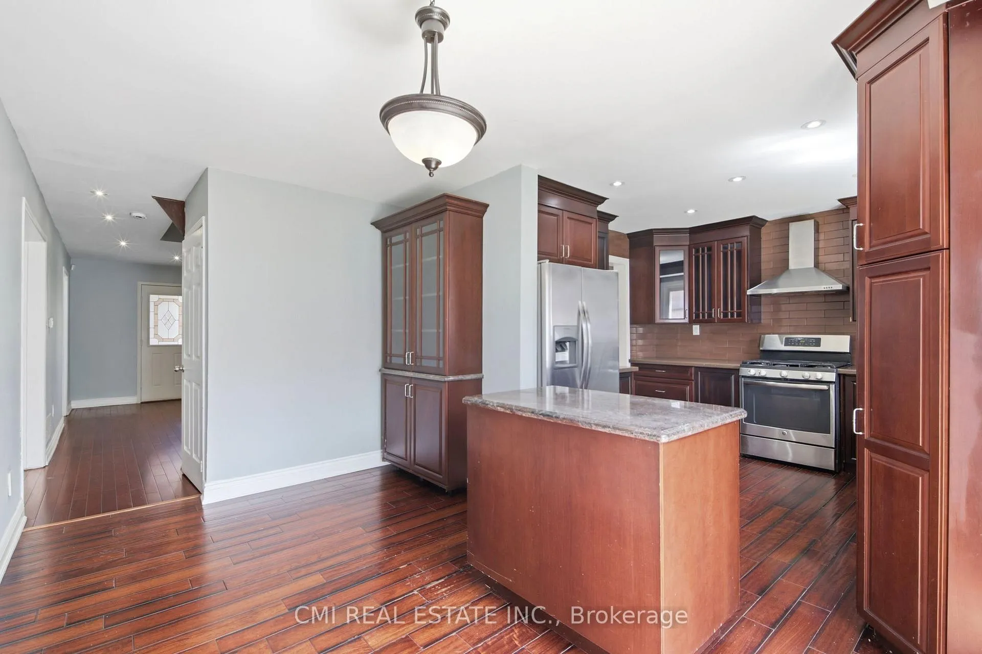 Photo 16 of 31 Castlehill Road, Brampton, Northwood Park — HOMEH
