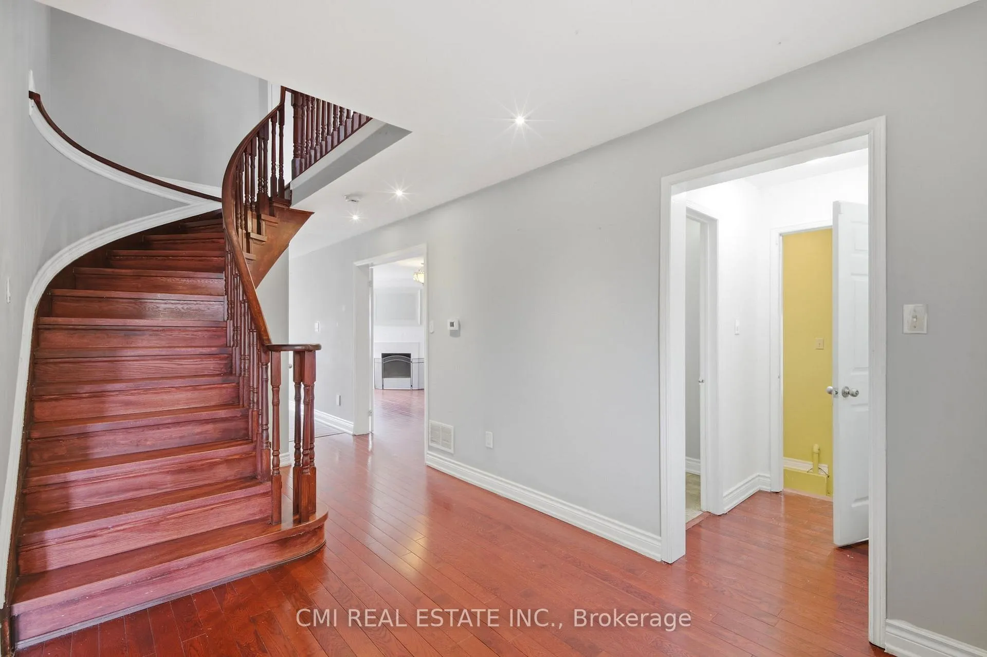 Photo 18 of 31 Castlehill Road, Brampton, Northwood Park — HOMEH