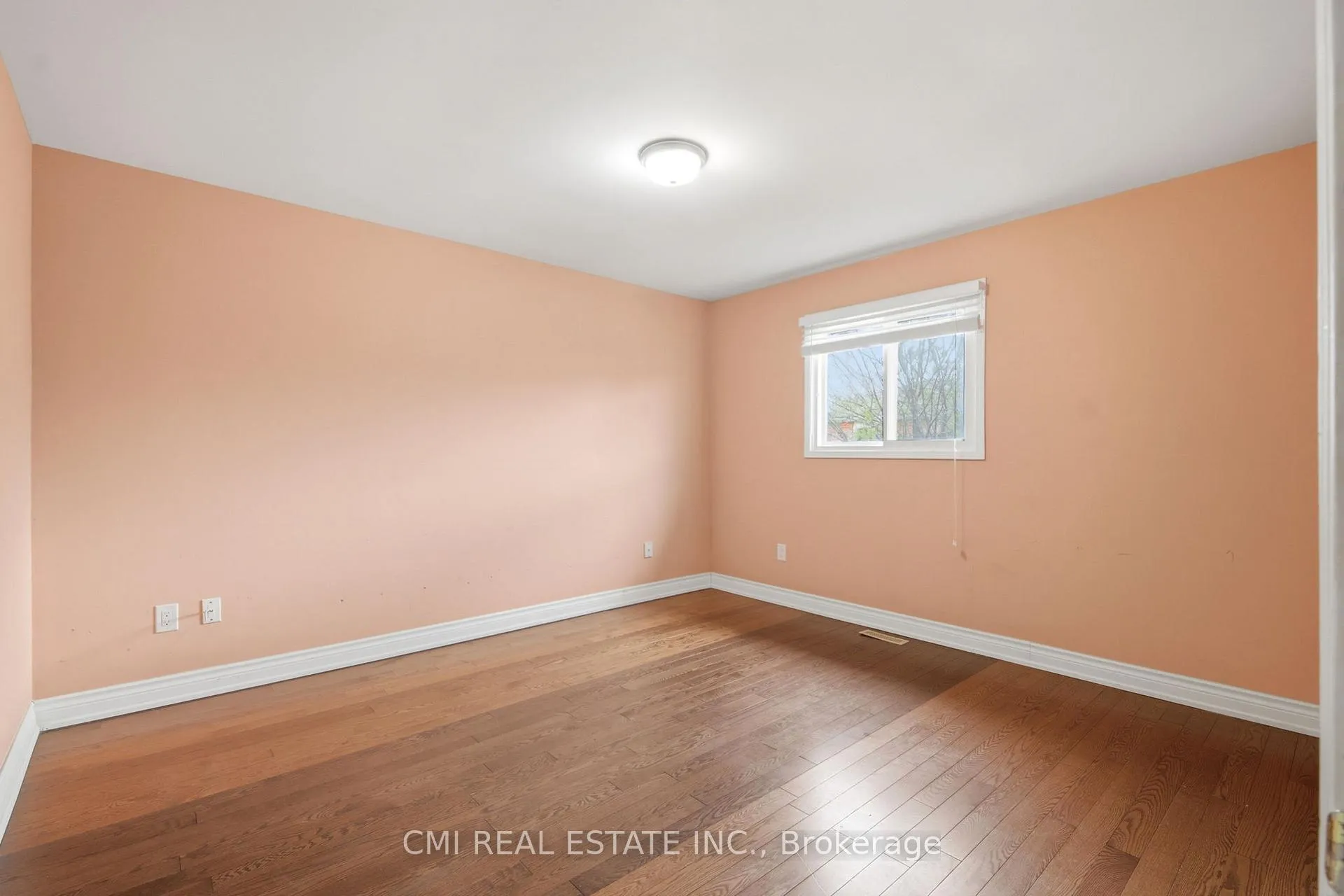 Photo 20 of 31 Castlehill Road, Brampton, Northwood Park — HOMEH