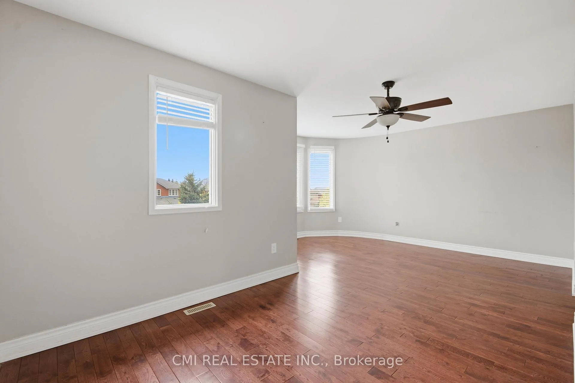 Photo 25 of 31 Castlehill Road, Brampton, Northwood Park — HOMEH