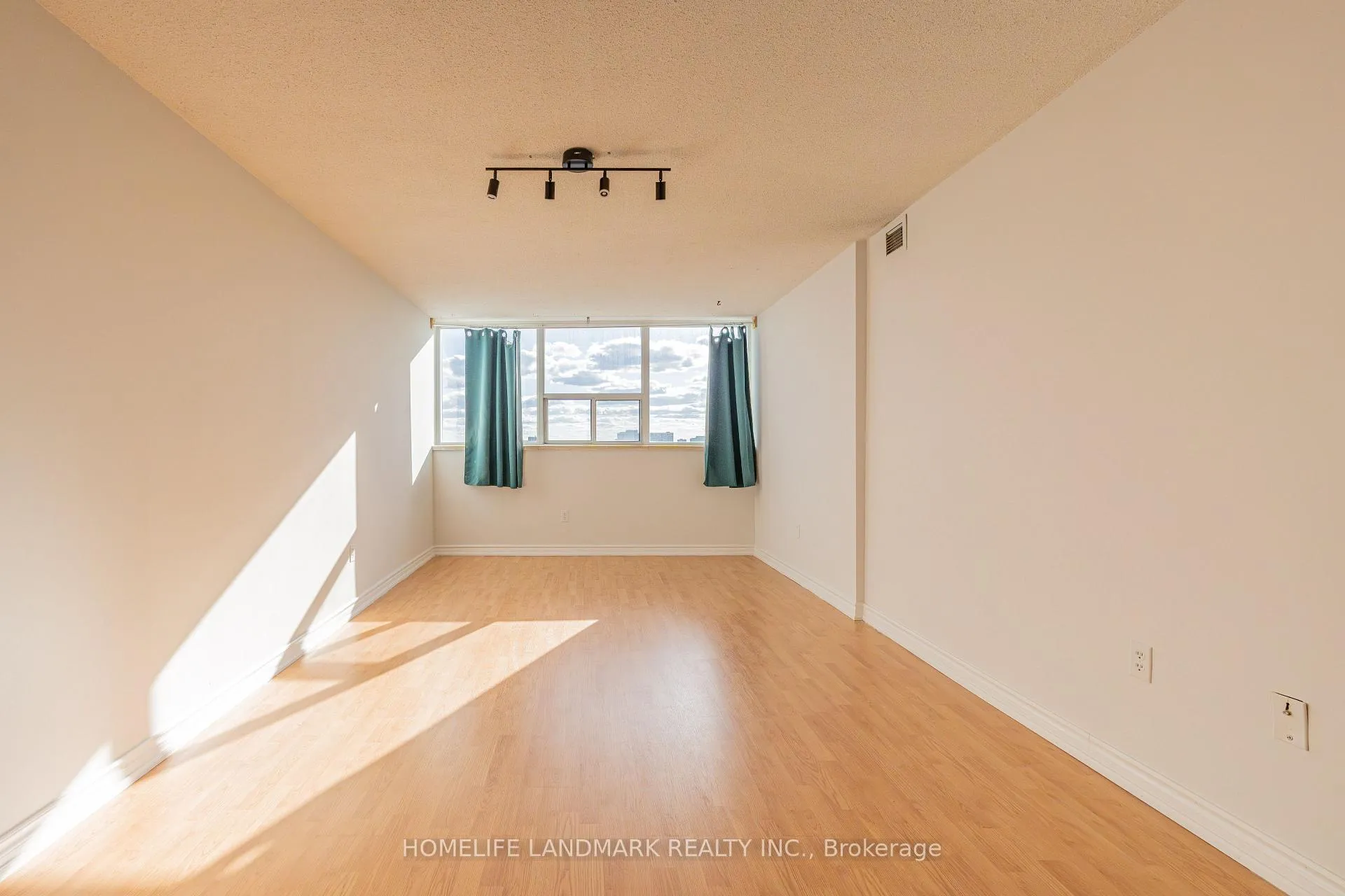 Photo 35 of Unit PH12, 25 Silver Springs Boulevard, Scarborough, L'Amoreaux — HOMEH