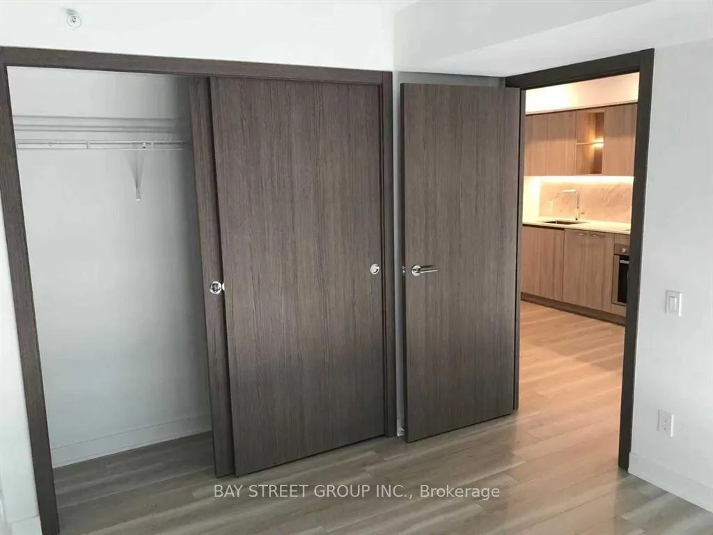 Photo 12 of Unit 916, 17 Bathurst Street, Toronto, Waterfront Communities — HOMEH