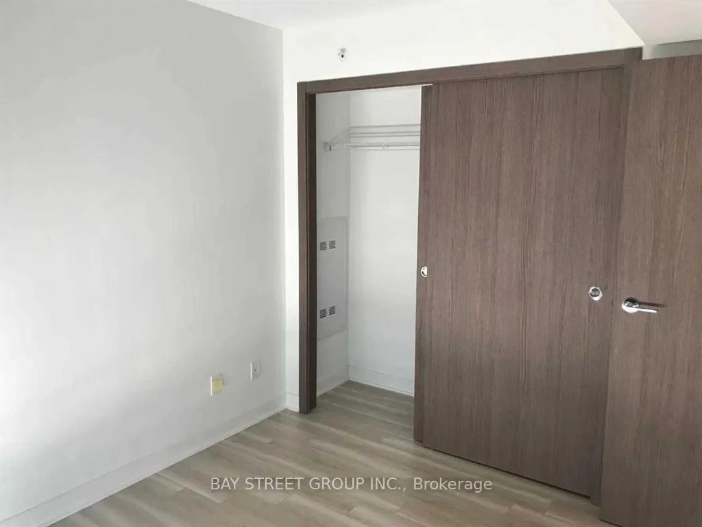 Photo 13 of Unit 916, 17 Bathurst Street, Toronto, Waterfront Communities — HOMEH
