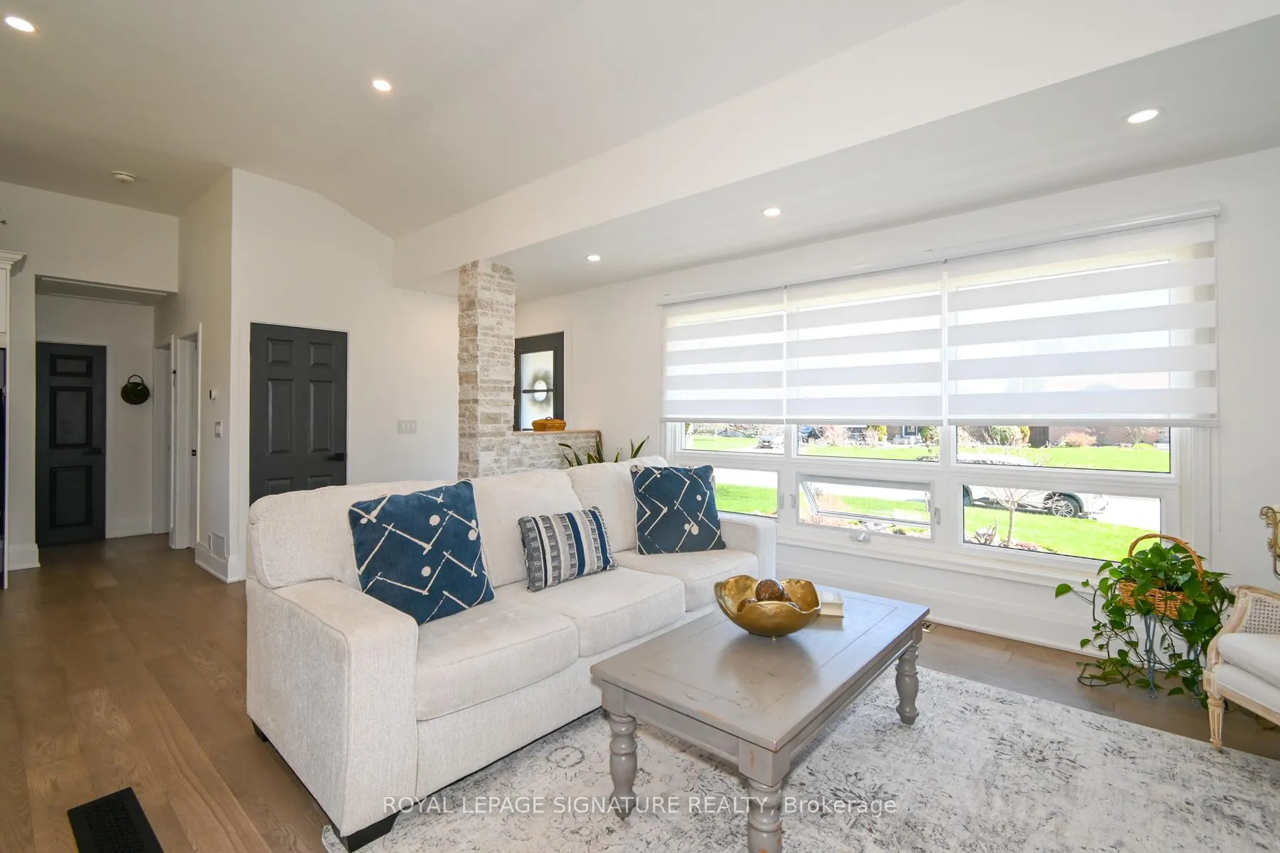 Photo 10 of 522 Rosmere Street, Oshawa, McLaughlin — HOMEH