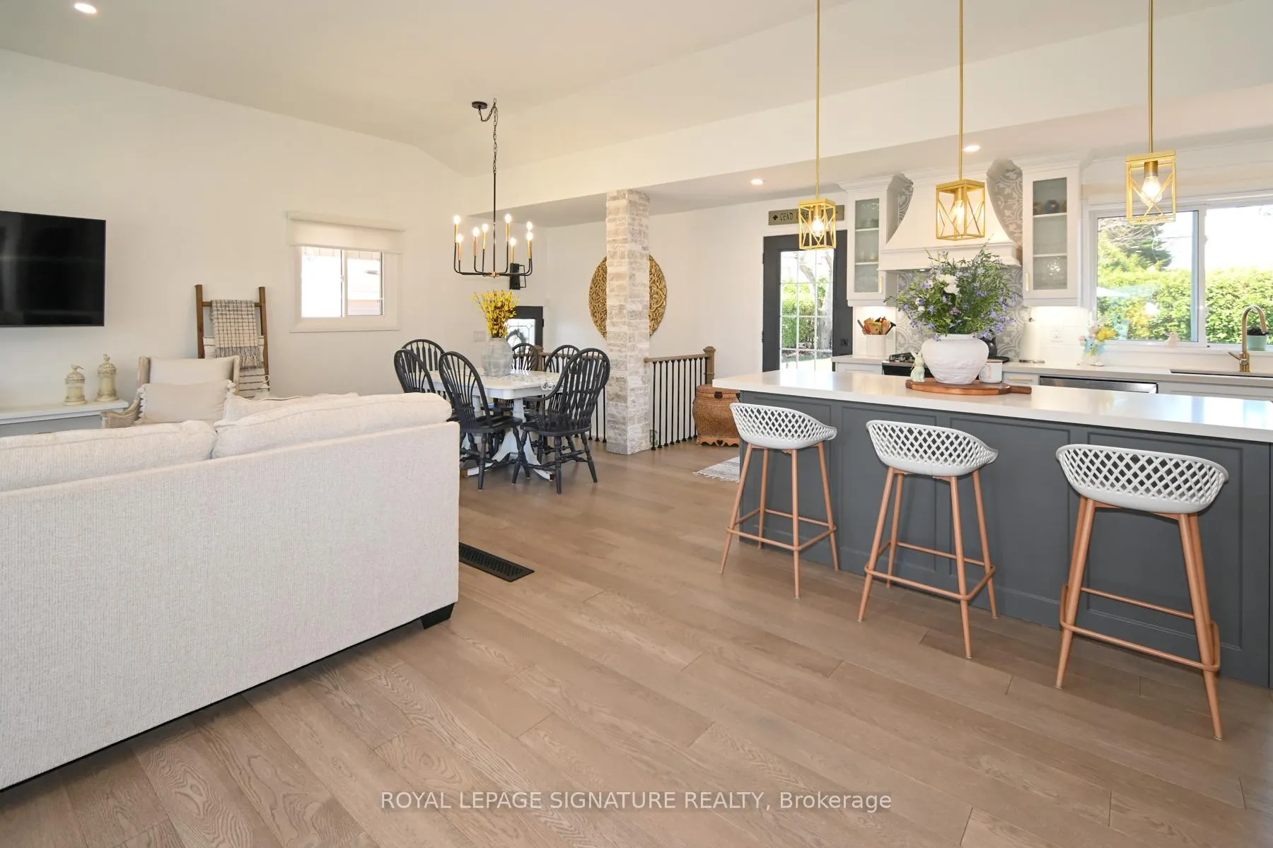 Photo 12 of 522 Rosmere Street, Oshawa, McLaughlin — HOMEH