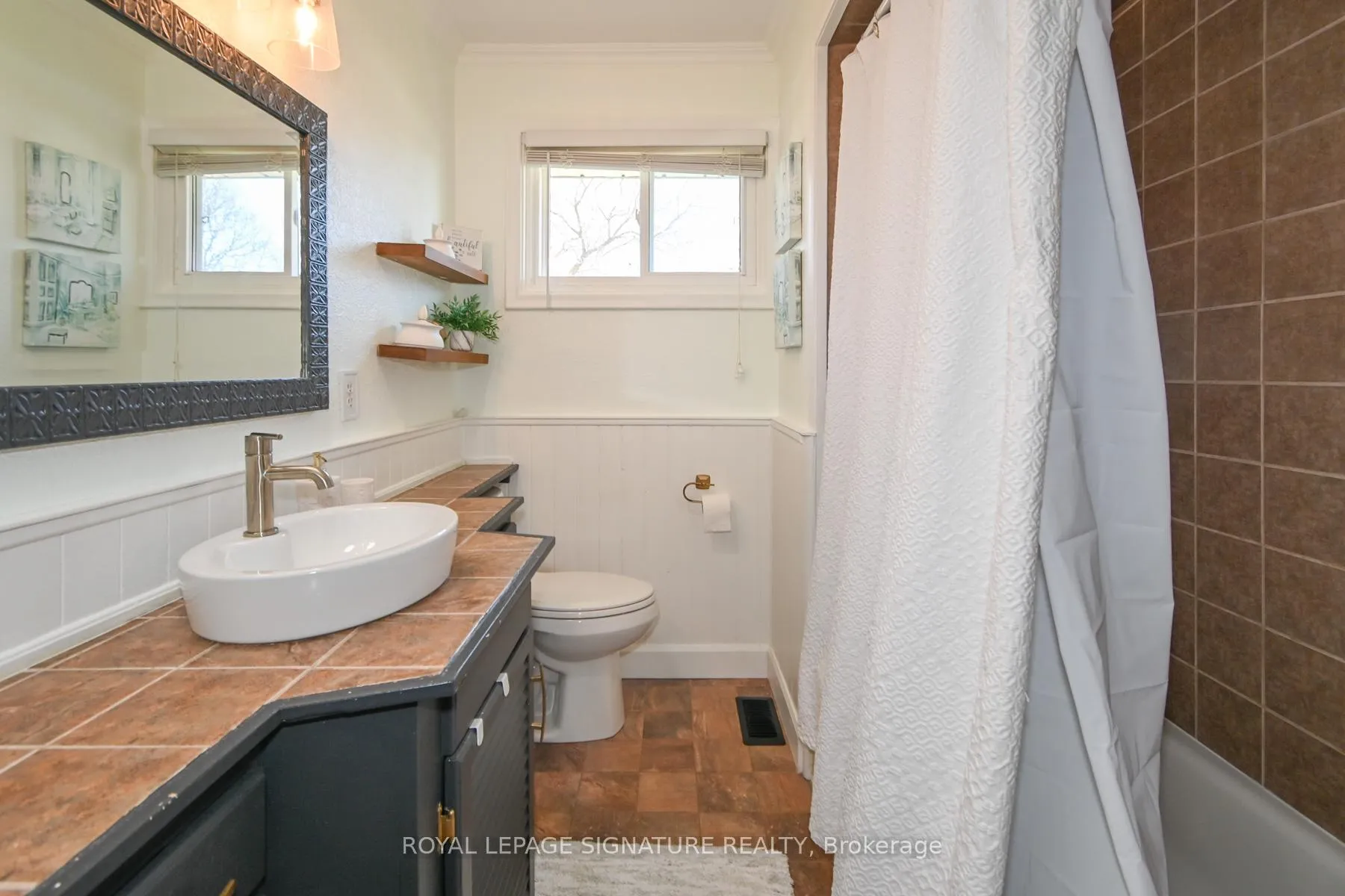 Photo 18 of 522 Rosmere Street, Oshawa, McLaughlin — HOMEH