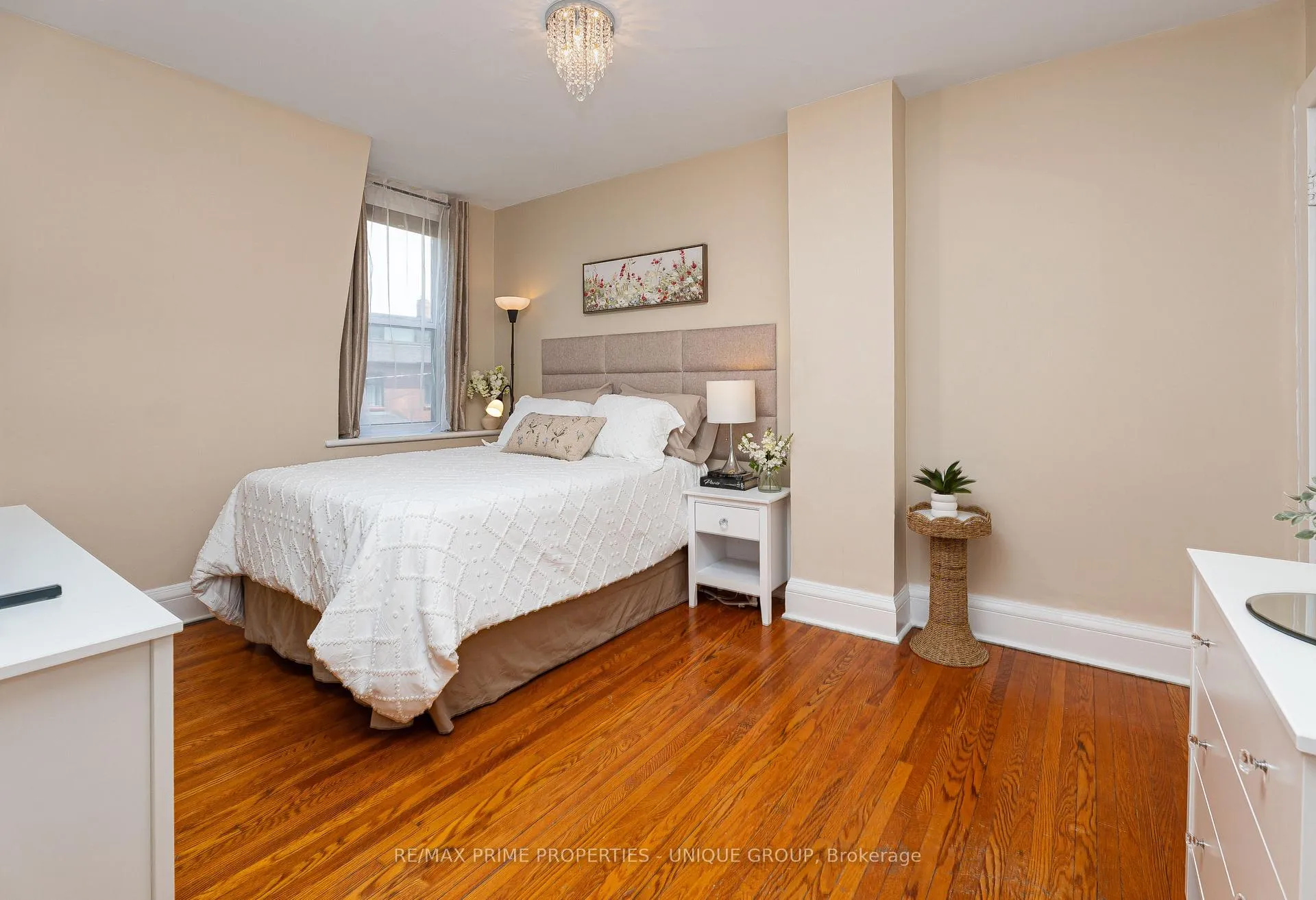 Photo 15 of 3 Sparkhall Avenue, Toronto, North Riverdale — HOMEH