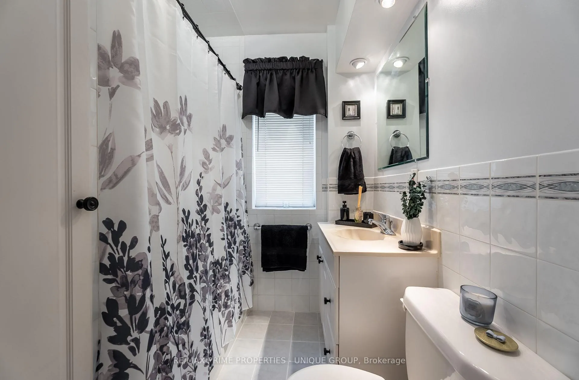 Photo 18 of 3 Sparkhall Avenue, Toronto, North Riverdale — HOMEH