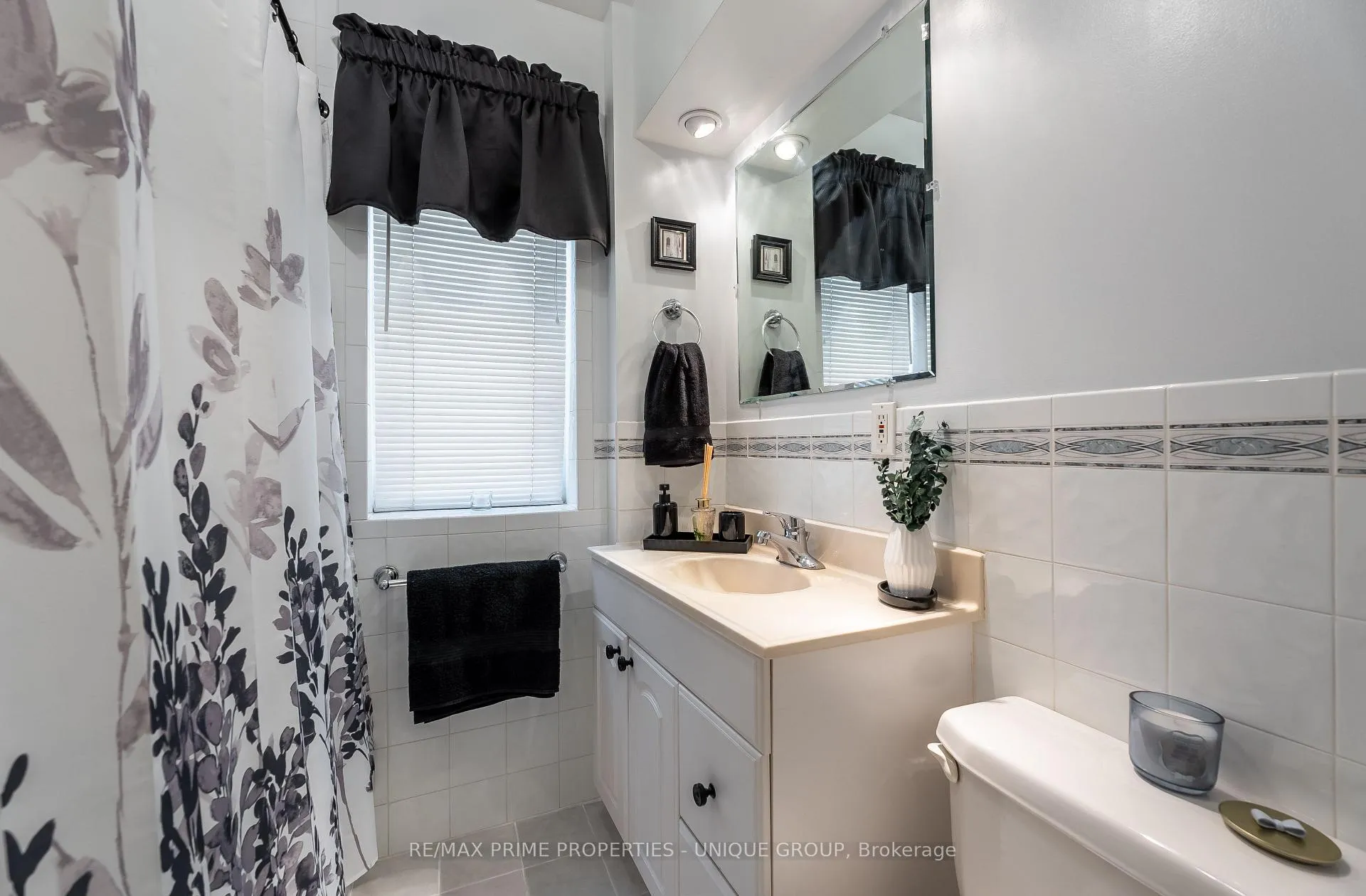Photo 19 of 3 Sparkhall Avenue, Toronto, North Riverdale — HOMEH