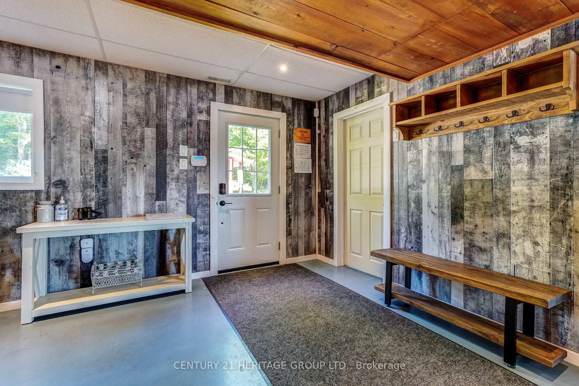 Photo 4 of 133 Oakdene Crescent, Kawartha Lakes, Mariposa — HOMEH