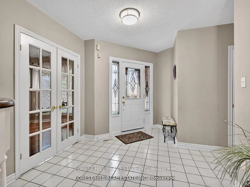 Photo 5 of 43 Rockwood Crescent, Vaughan, Beverley Glen — HOMEH