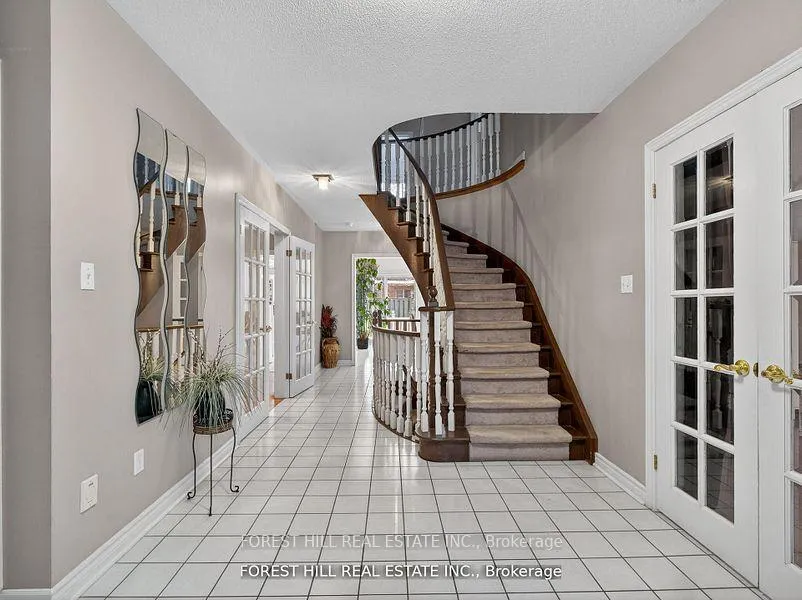 Photo 6 of 43 Rockwood Crescent, Vaughan, Beverley Glen — HOMEH