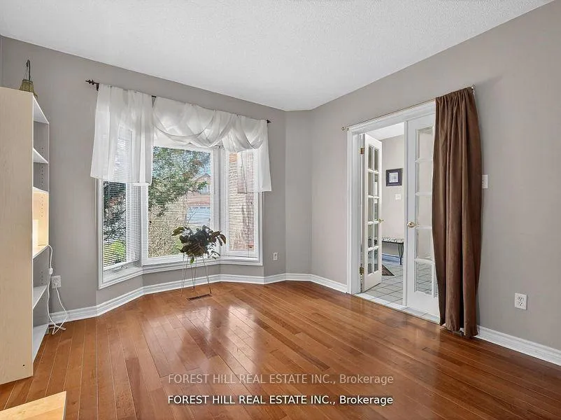Photo 7 of 43 Rockwood Crescent, Vaughan, Beverley Glen — HOMEH