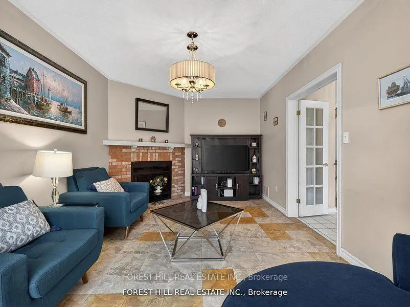Photo 10 of 43 Rockwood Crescent, Vaughan, Beverley Glen — HOMEH