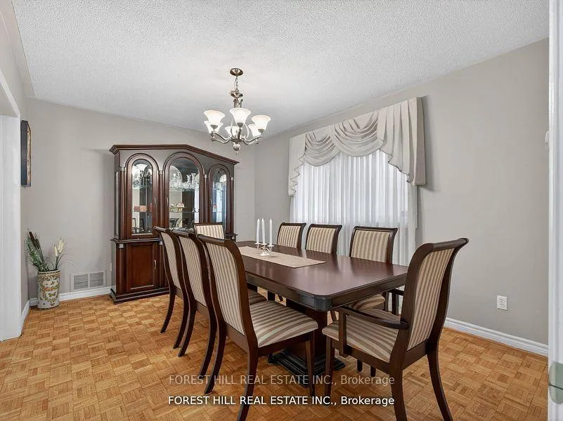 Photo 11 of 43 Rockwood Crescent, Vaughan, Beverley Glen — HOMEH