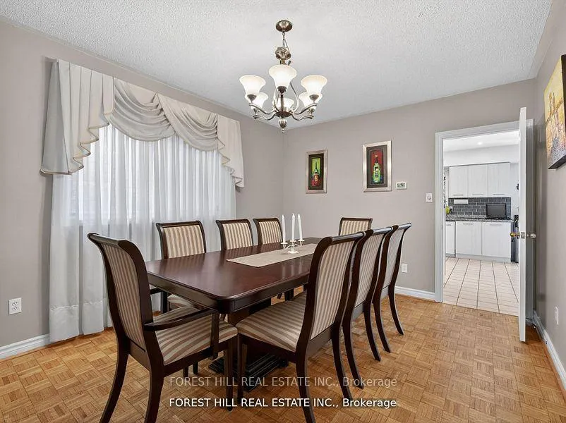 Photo 12 of 43 Rockwood Crescent, Vaughan, Beverley Glen — HOMEH