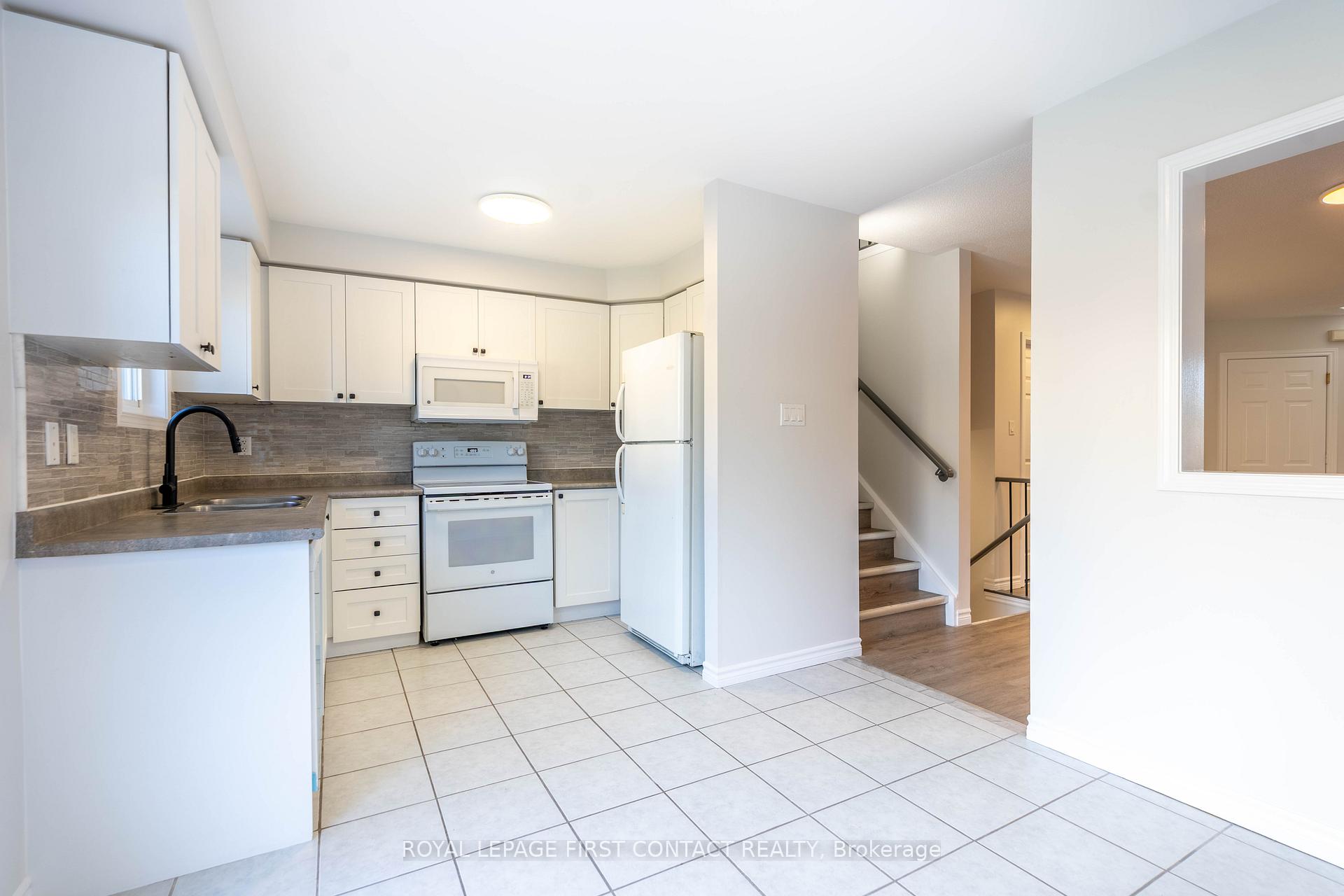 Photo 6 of 36 Villers Street, Barrie, Edgehill Drive — HOMEH