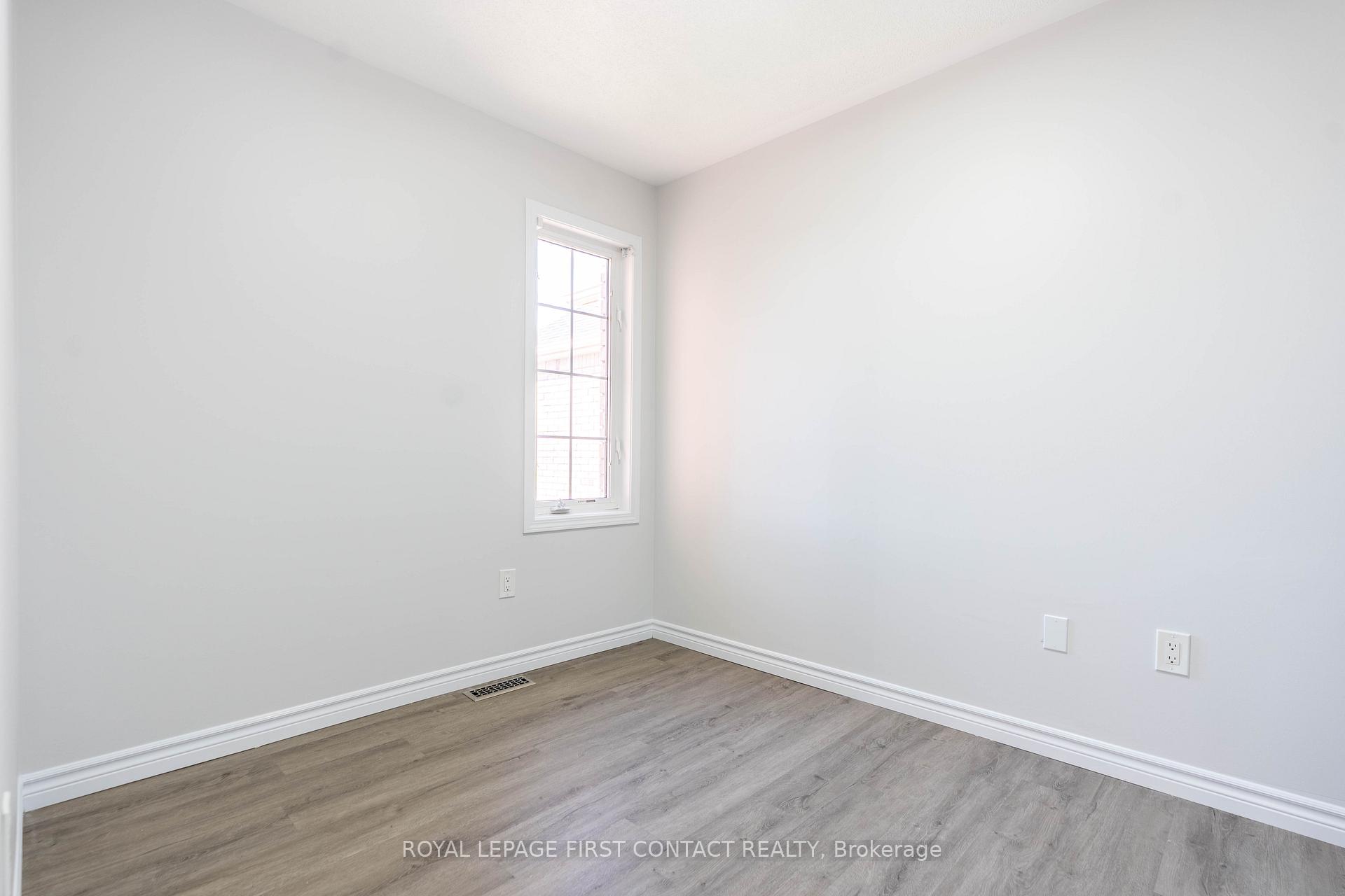Photo 12 of 36 Villers Street, Barrie, Edgehill Drive — HOMEH