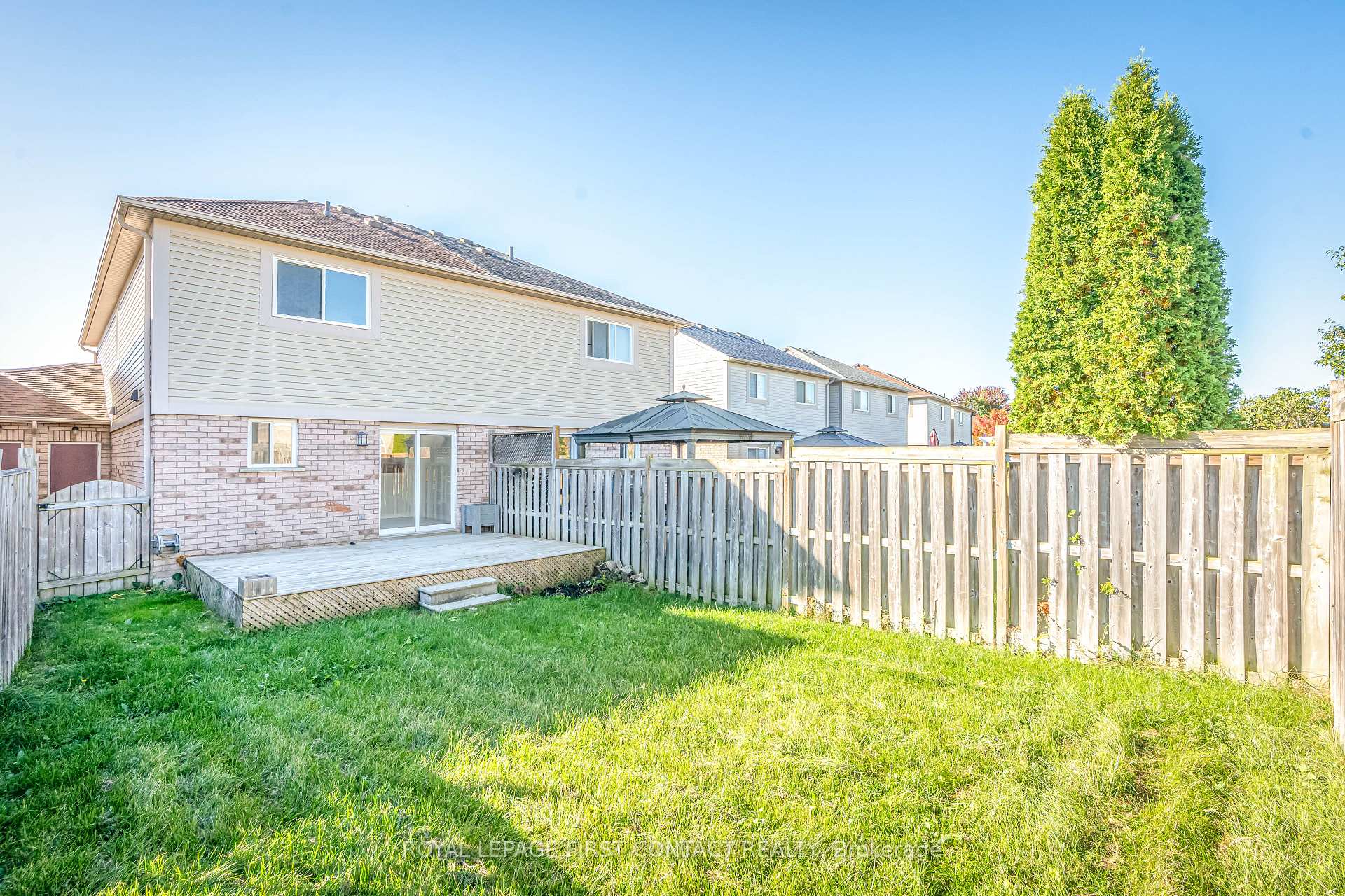 Photo 16 of 36 Villers Street, Barrie, Edgehill Drive — HOMEH