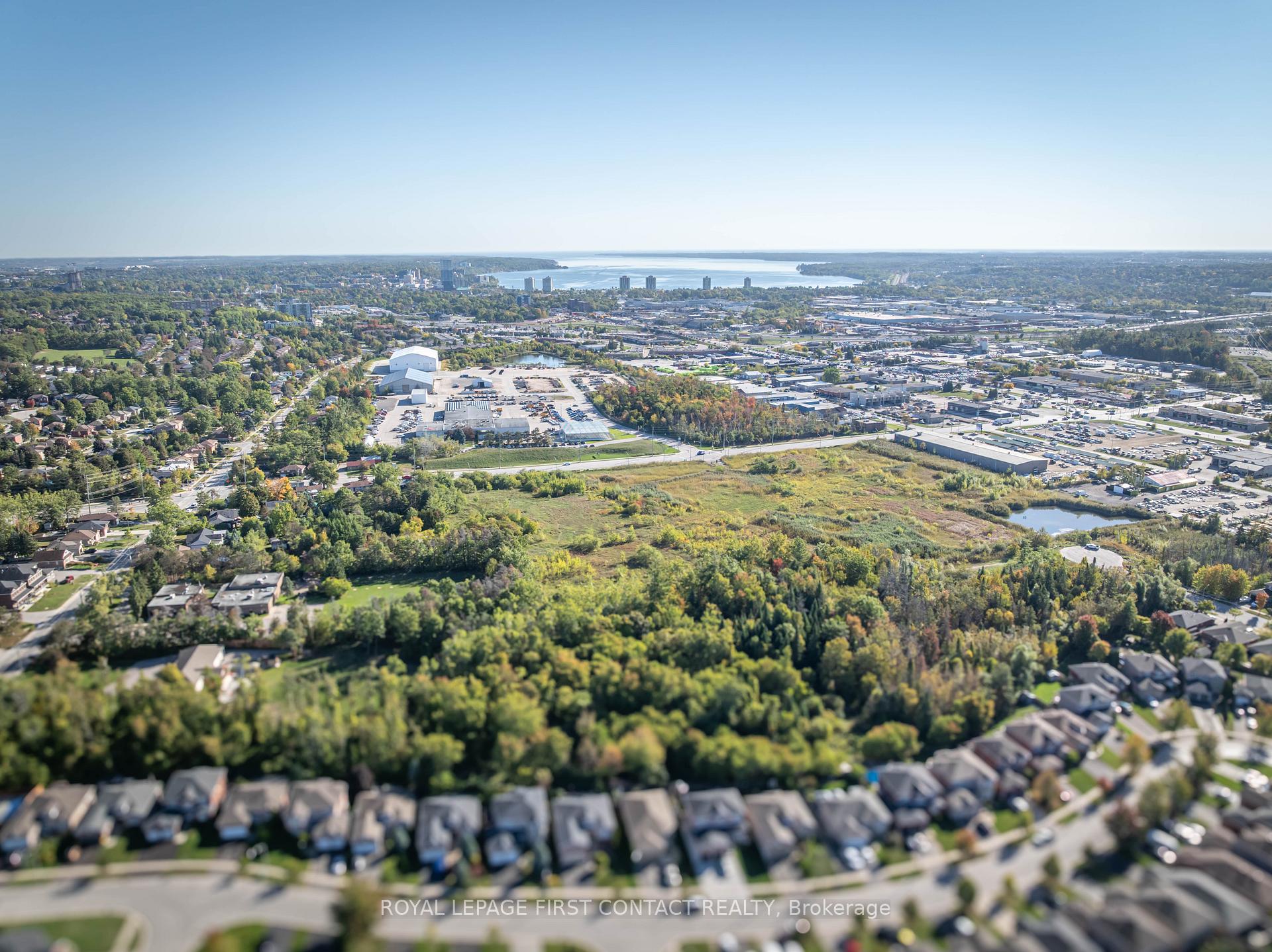 Photo 19 of 36 Villers Street, Barrie, Edgehill Drive — HOMEH