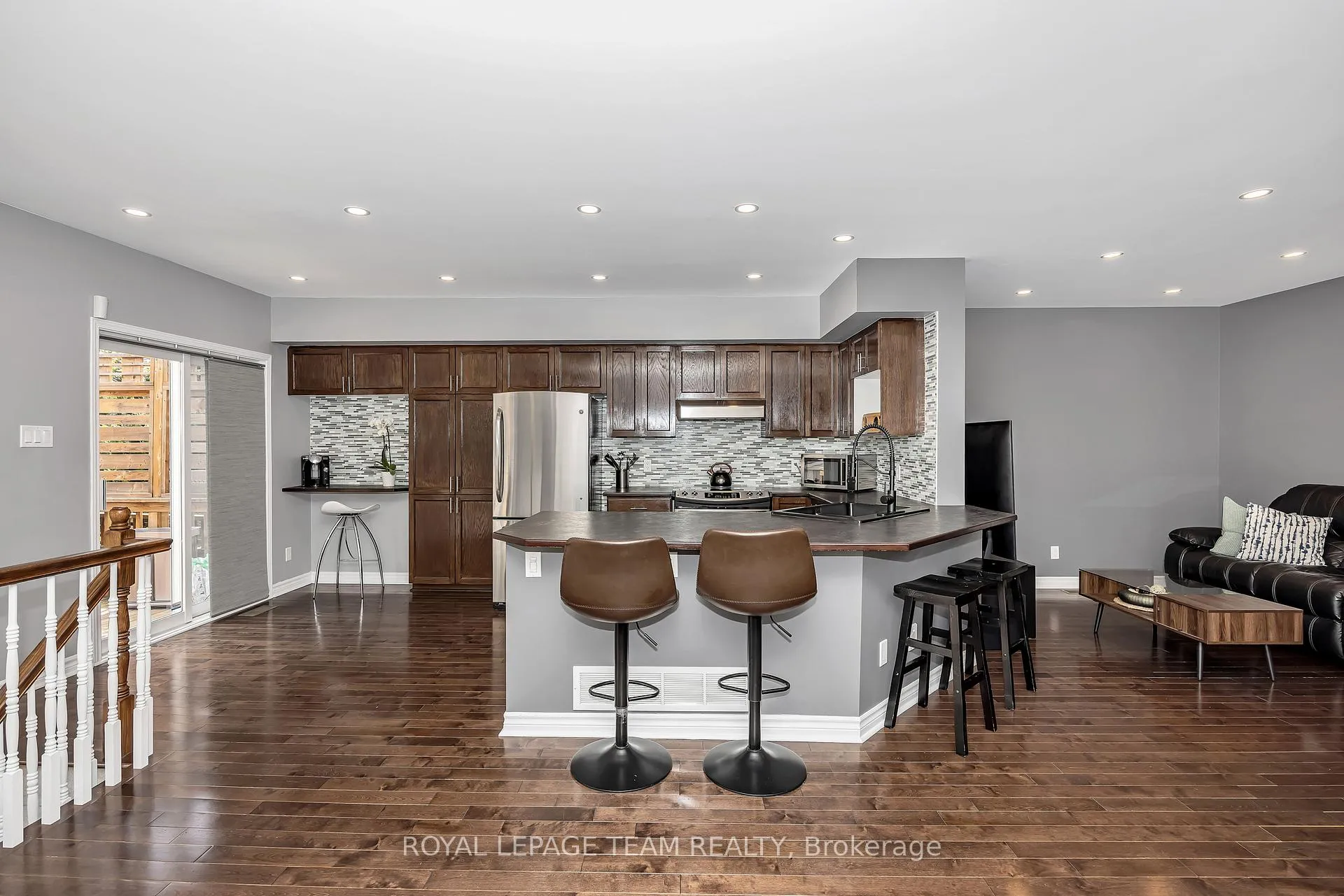 Photo 13 of 49 Chantilly Gate, Ottawa, Stittsville (North) — HOMEH