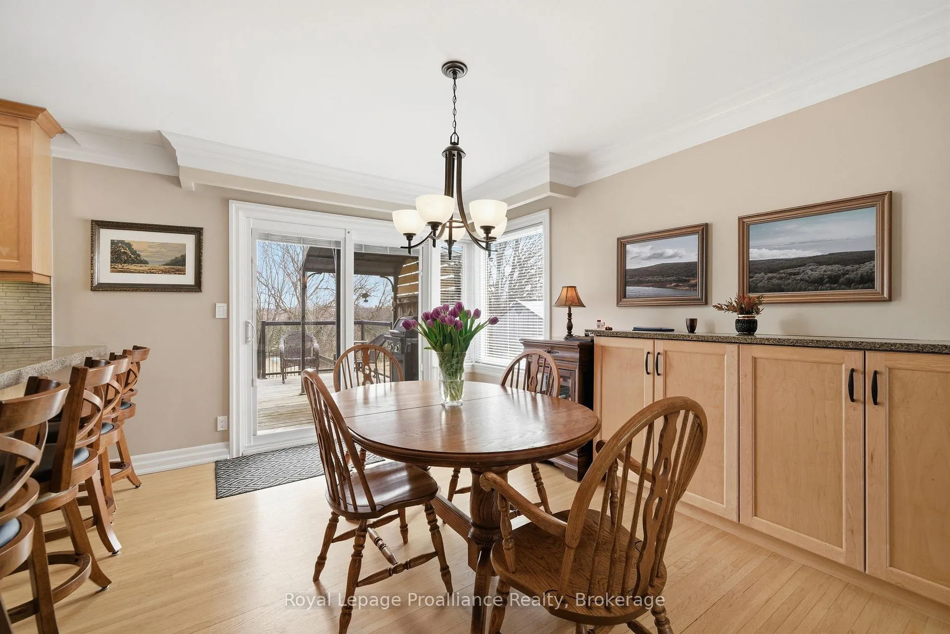 Photo 6 of 1072 Ontario Street, Cobourg — HOMEH