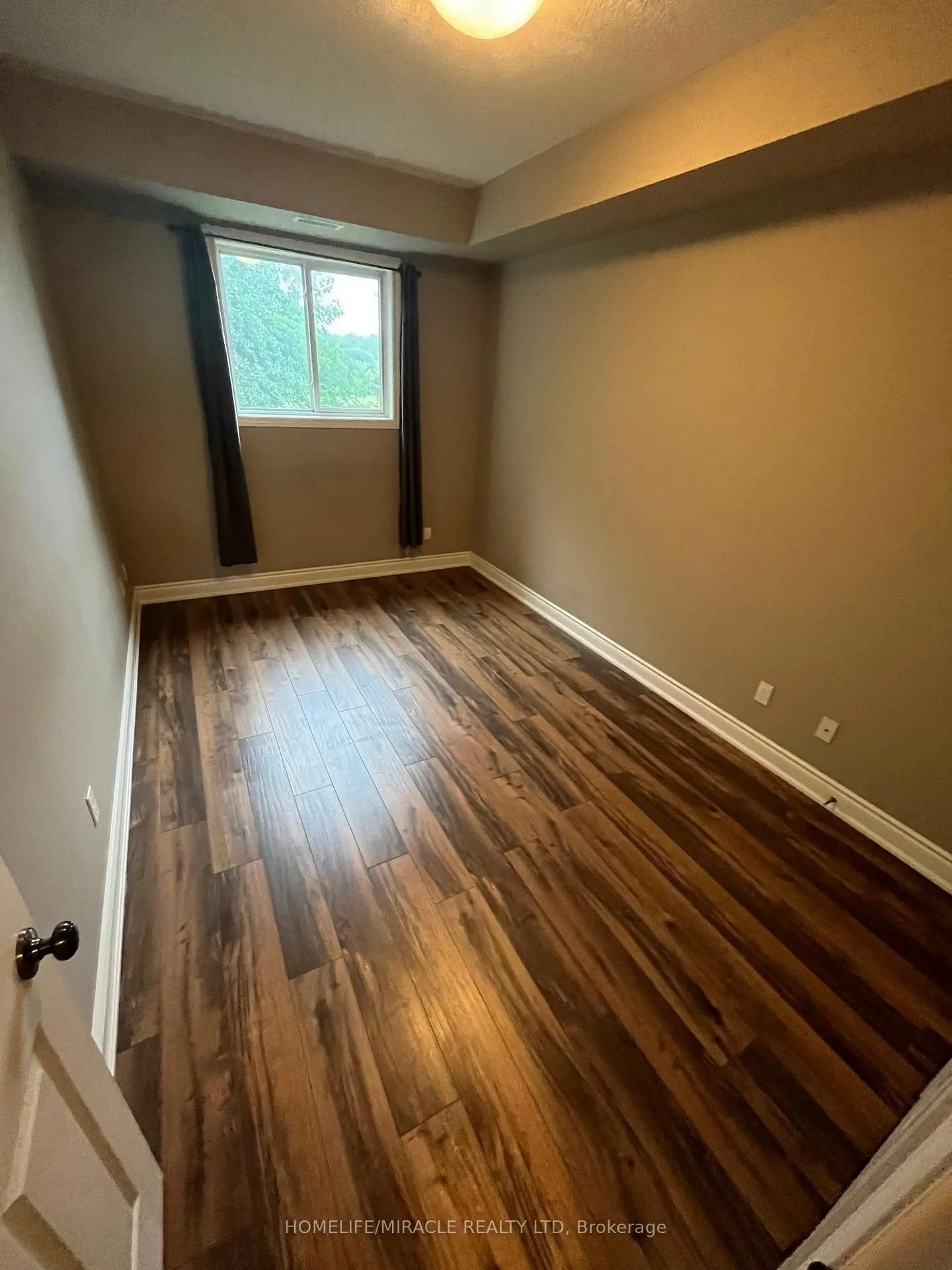 Photo 13 of 86A Morgan Avenue, Kitchener — HOMEH