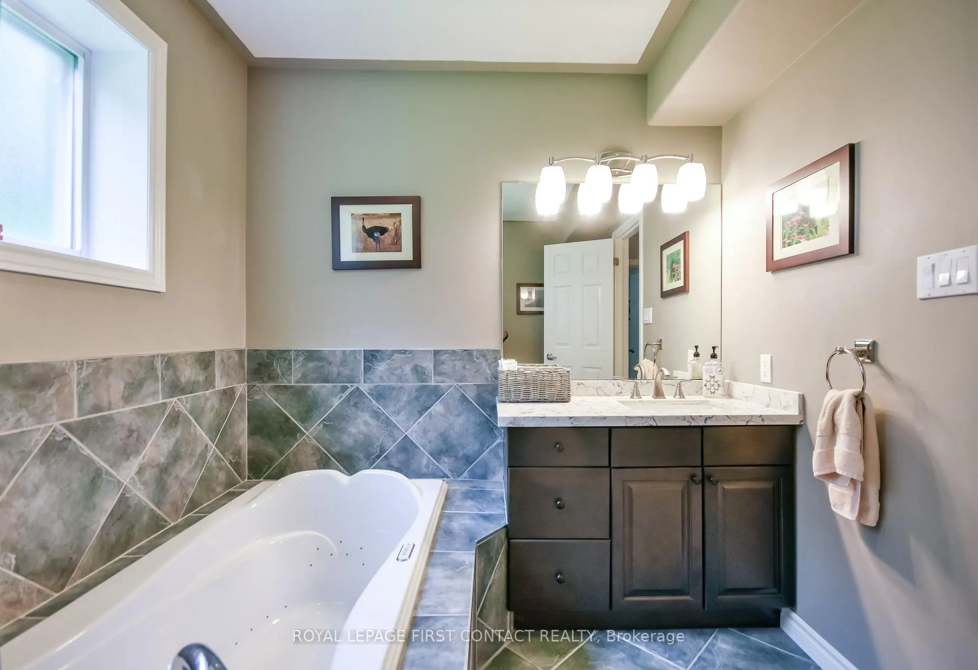 Photo 31 of 6 Nicklaus Drive, Barrie, East Bayfield — HOMEH