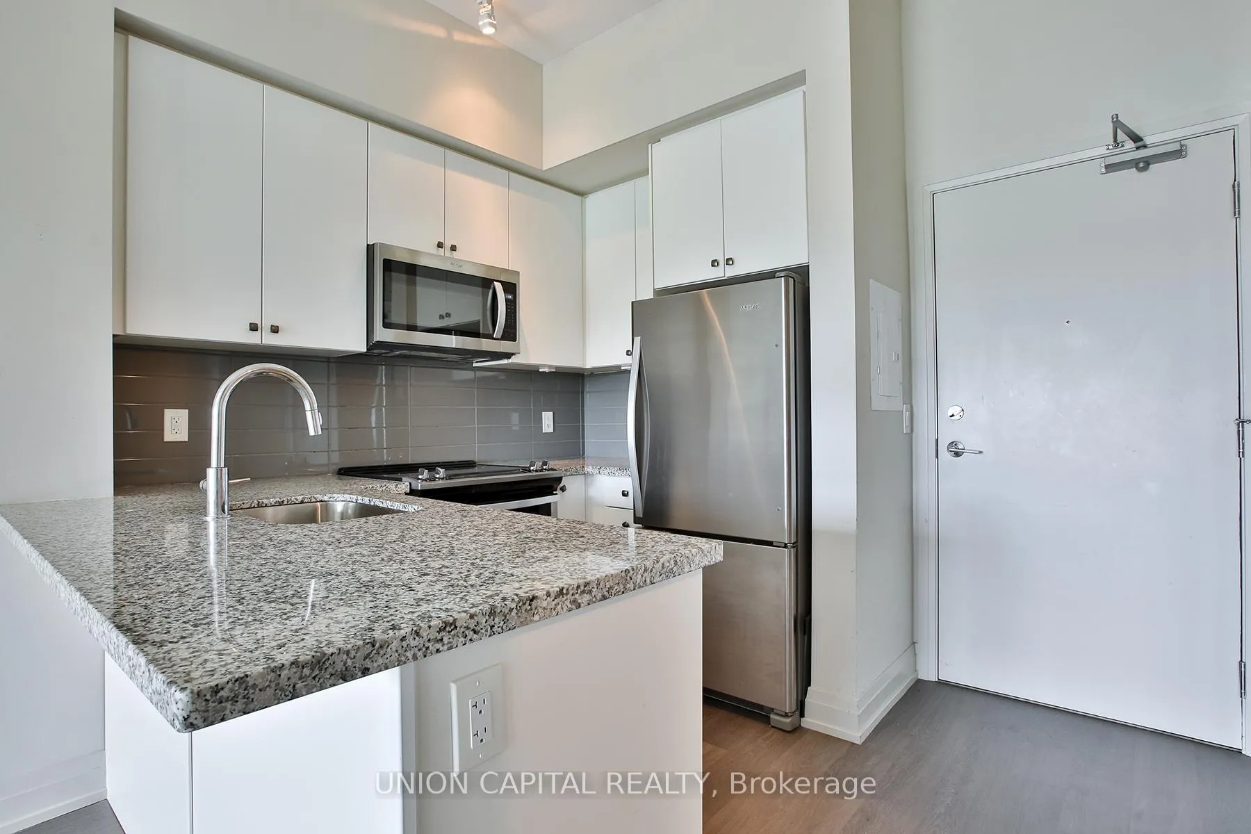 Photo 4 of Unit 437, 555 William Graham Drive, Aurora, Rural Aurora — HOMEH