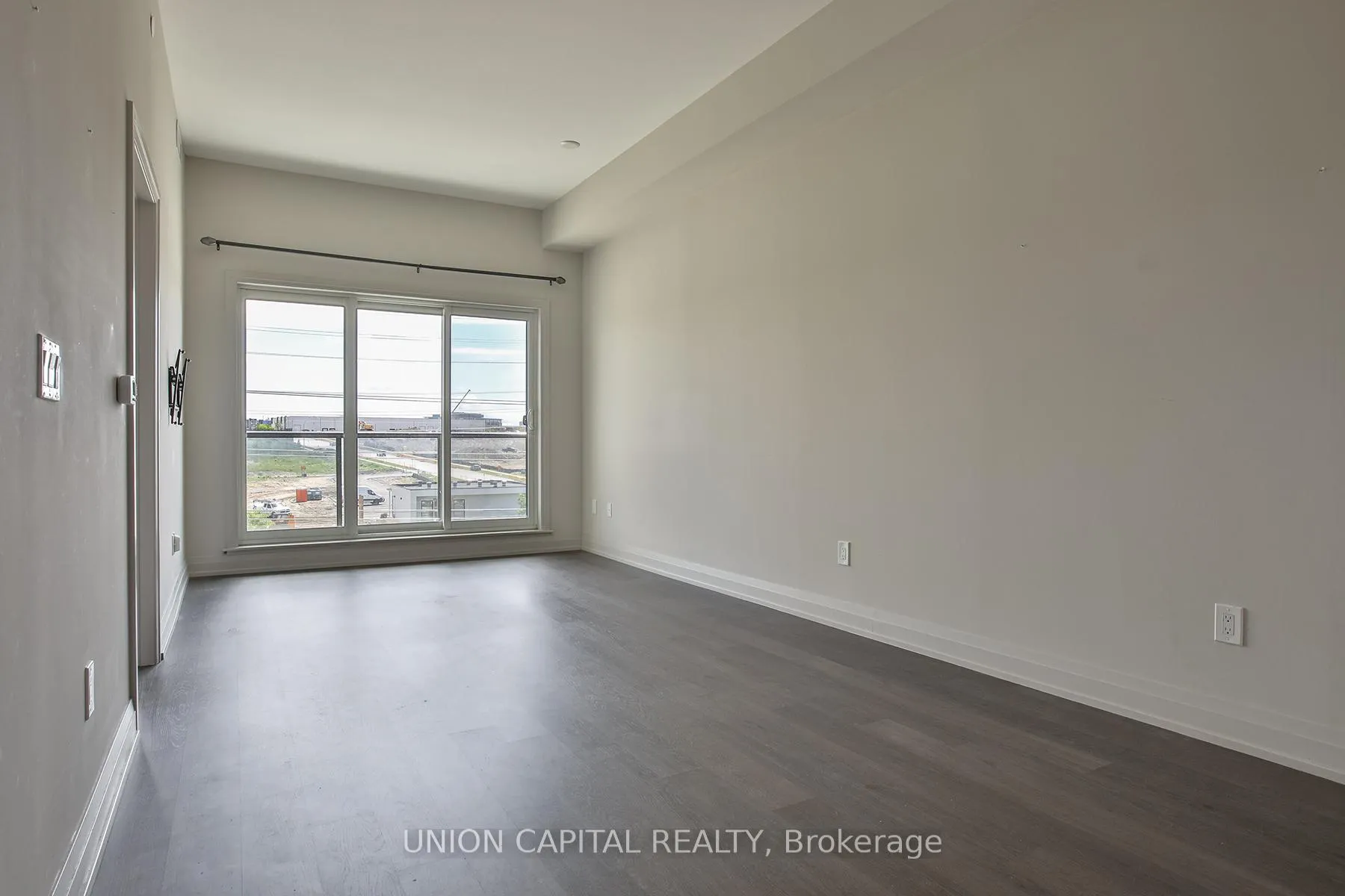 Photo 7 of Unit 437, 555 William Graham Drive, Aurora, Rural Aurora — HOMEH