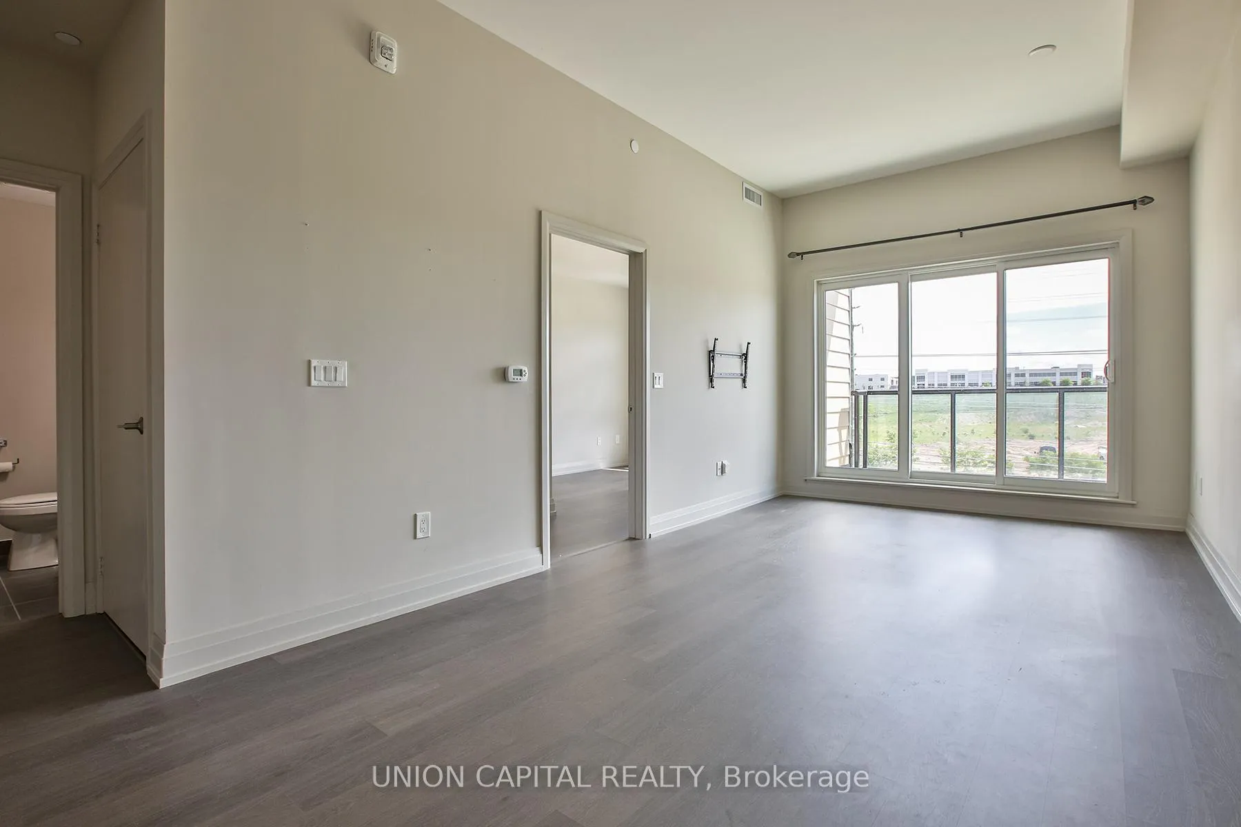 Photo 12 of Unit 437, 555 William Graham Drive, Aurora, Rural Aurora — HOMEH