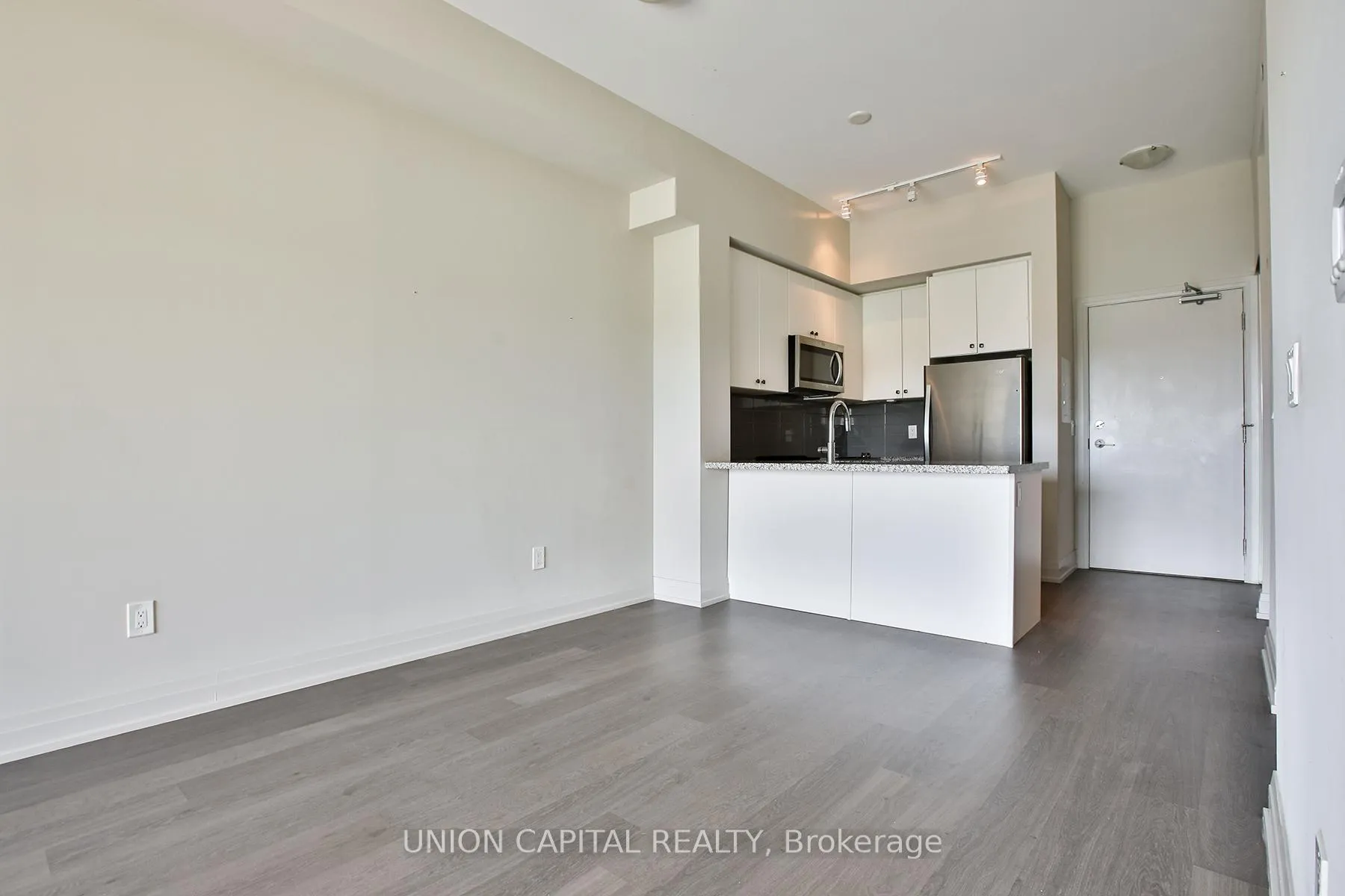 Photo 13 of Unit 437, 555 William Graham Drive, Aurora, Rural Aurora — HOMEH