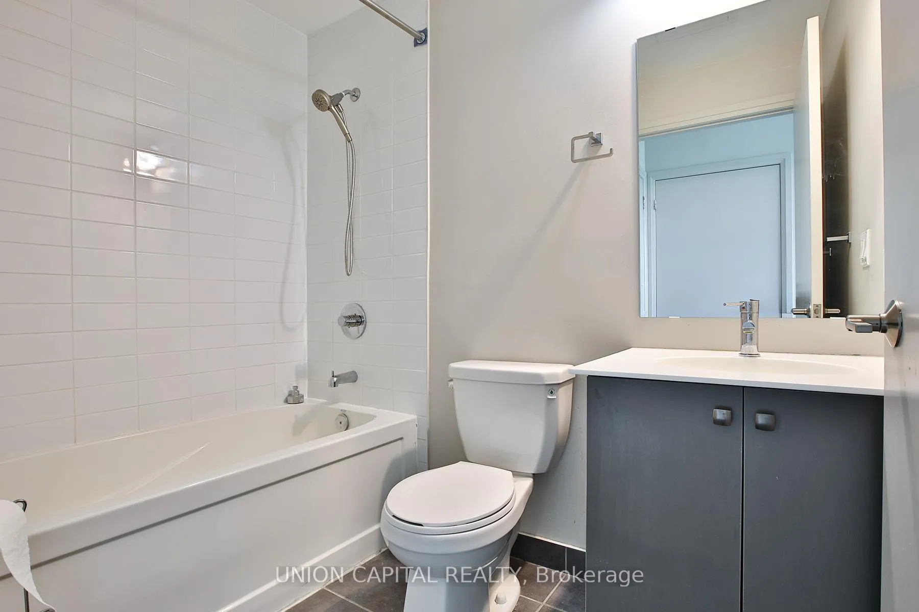 Photo 19 of Unit 437, 555 William Graham Drive, Aurora, Rural Aurora — HOMEH