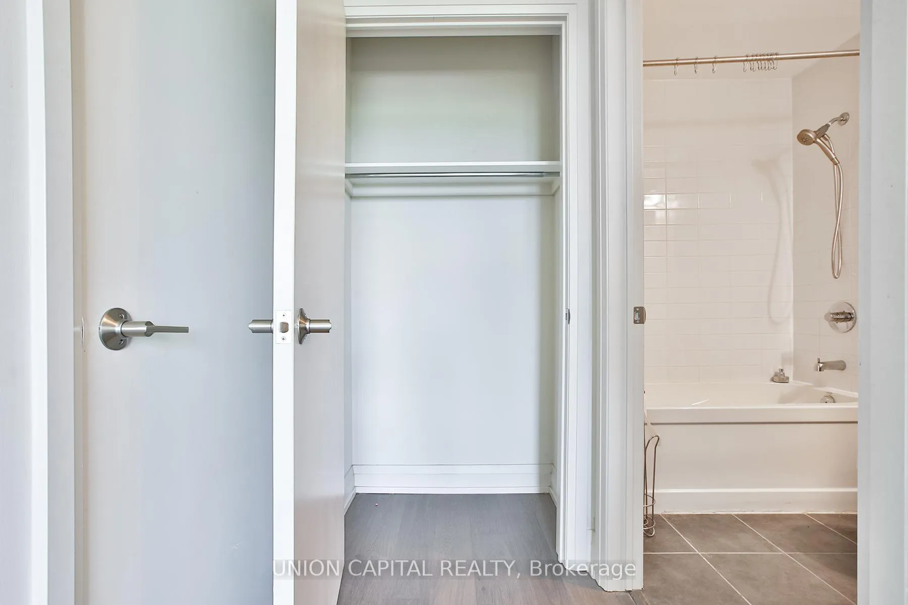 Photo 20 of Unit 437, 555 William Graham Drive, Aurora, Rural Aurora — HOMEH