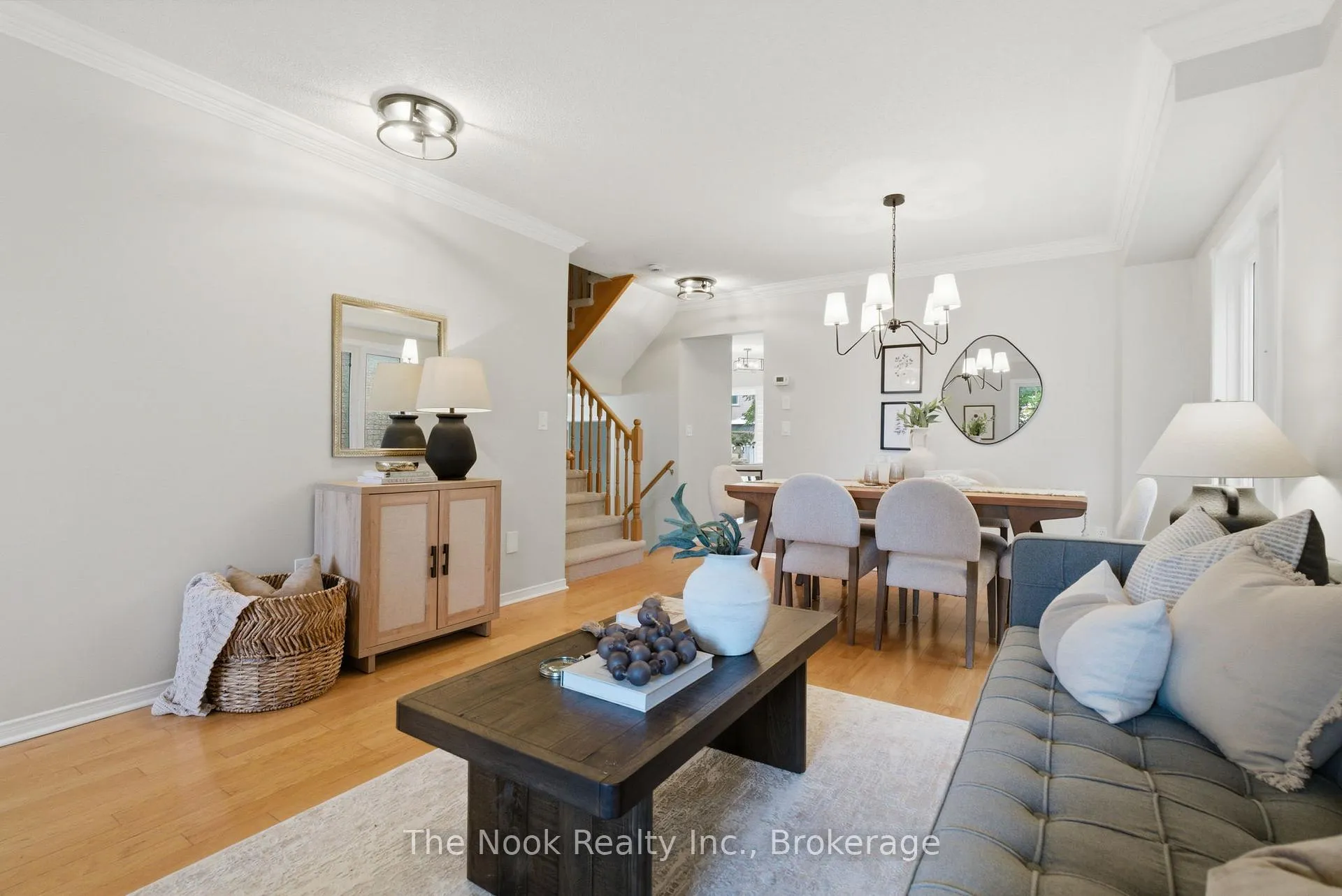 Photo 3 of 95 Ipswich Place, Whitby, Brooklin — HOMEH