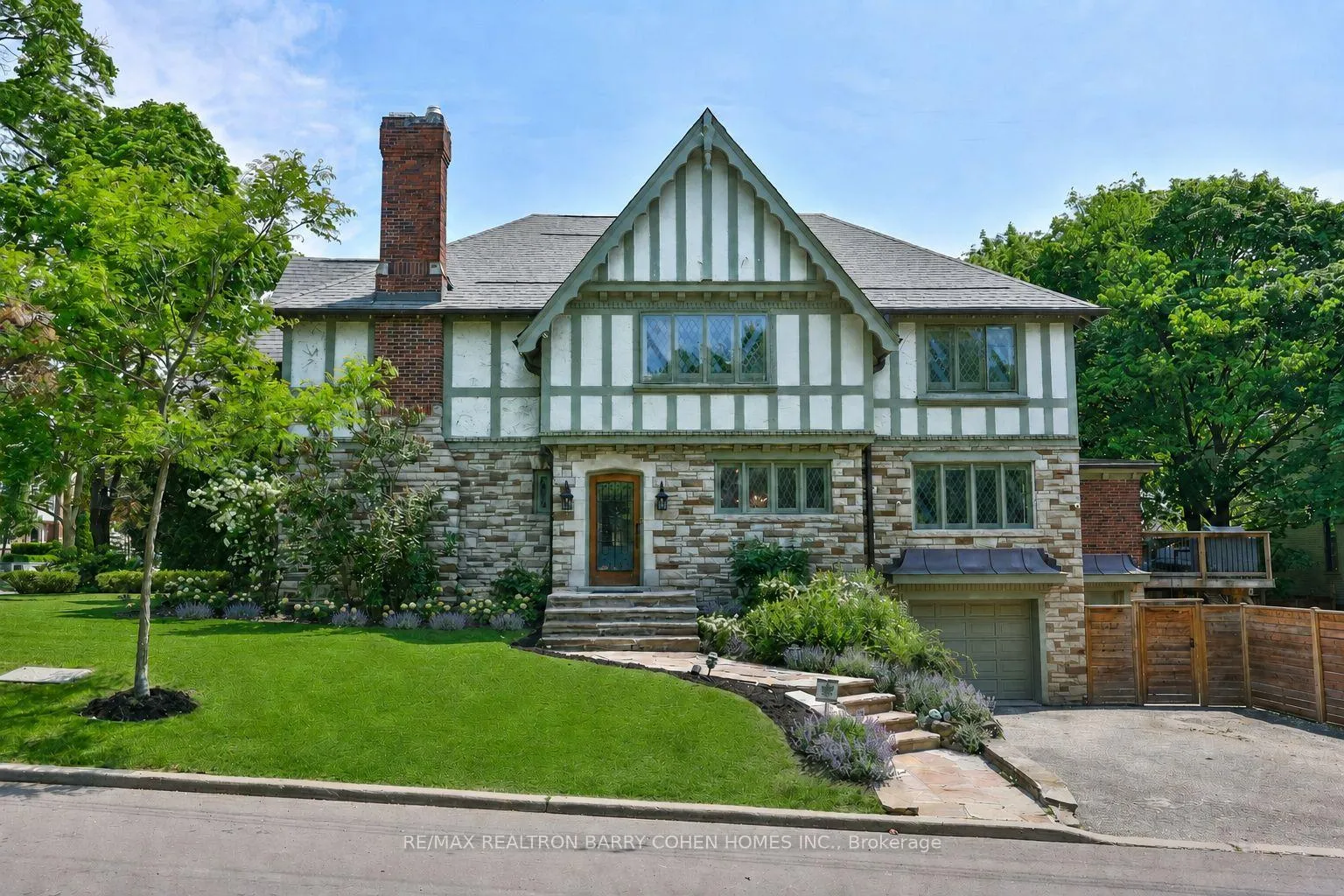 Photo 1 of 39 Ava Road, Toronto, Forest Hill South — HOMEH