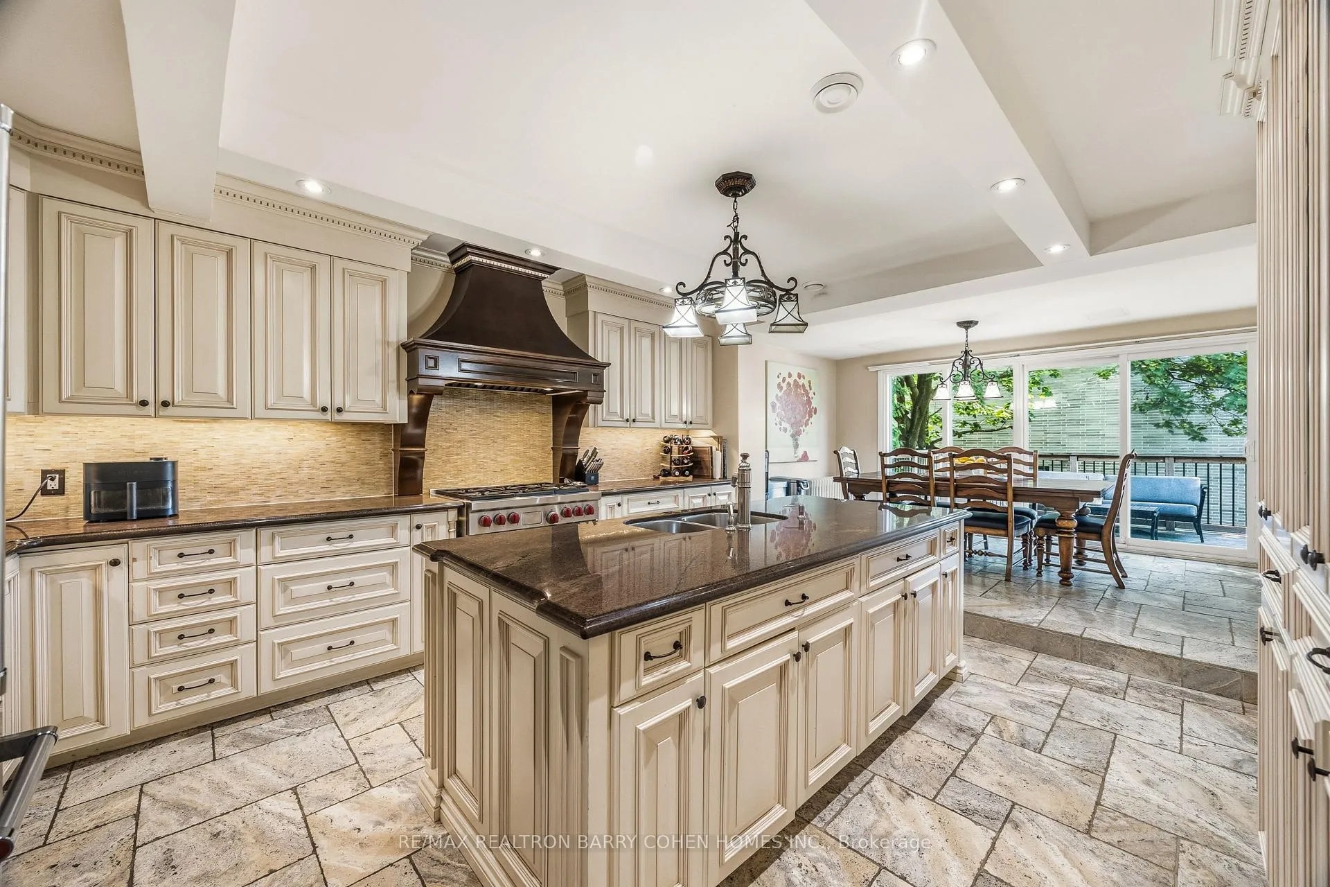 Photo 9 of 39 Ava Road, Toronto, Forest Hill South — HOMEH