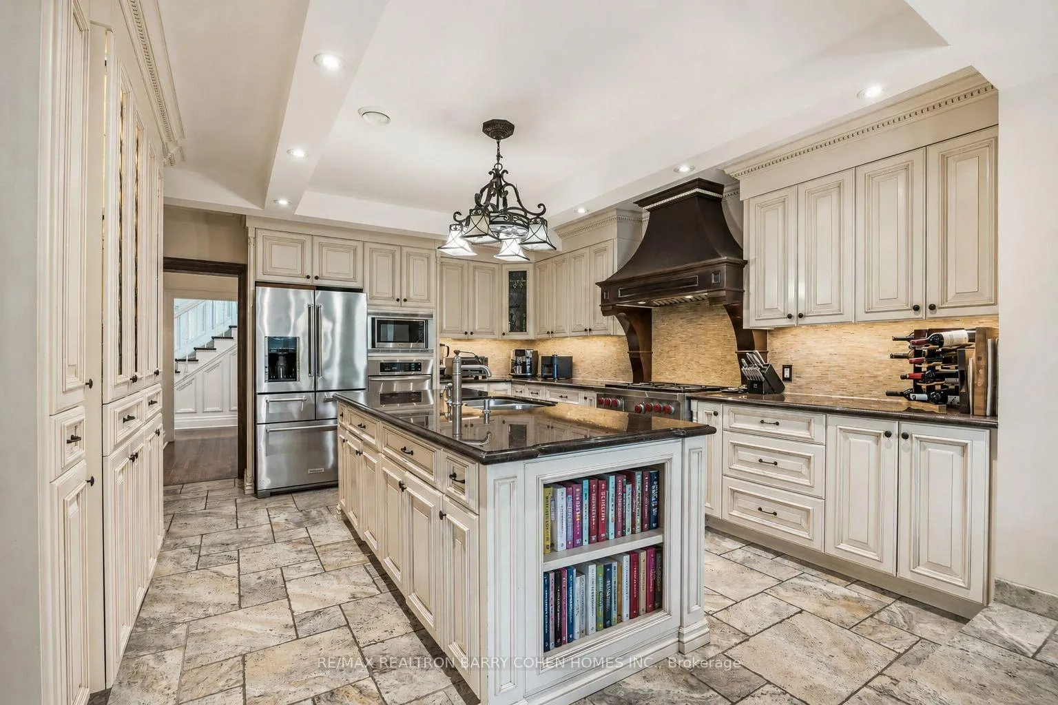 Photo 12 of 39 Ava Road, Toronto, Forest Hill South — HOMEH