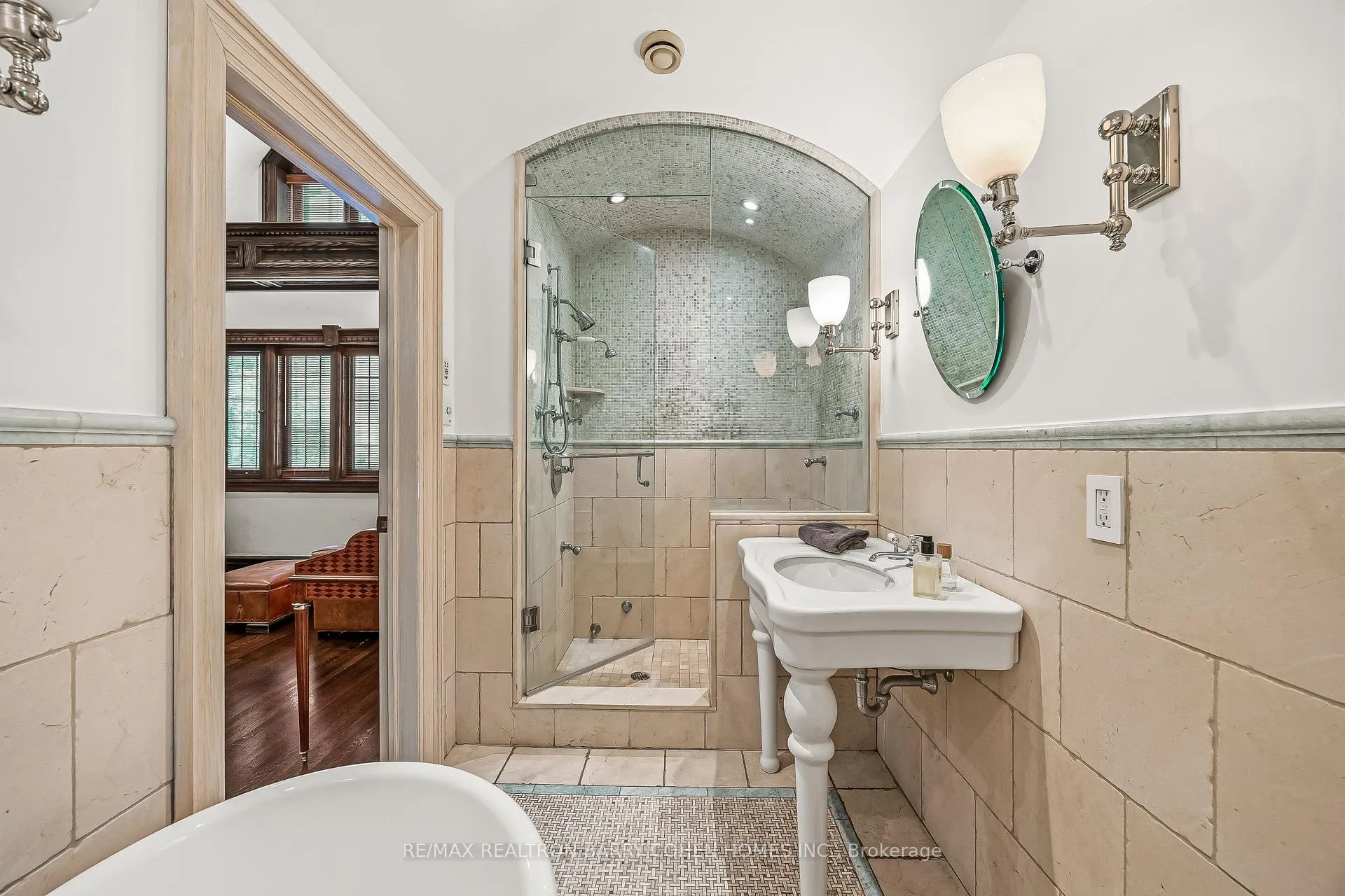 Photo 20 of 39 Ava Road, Toronto, Forest Hill South — HOMEH