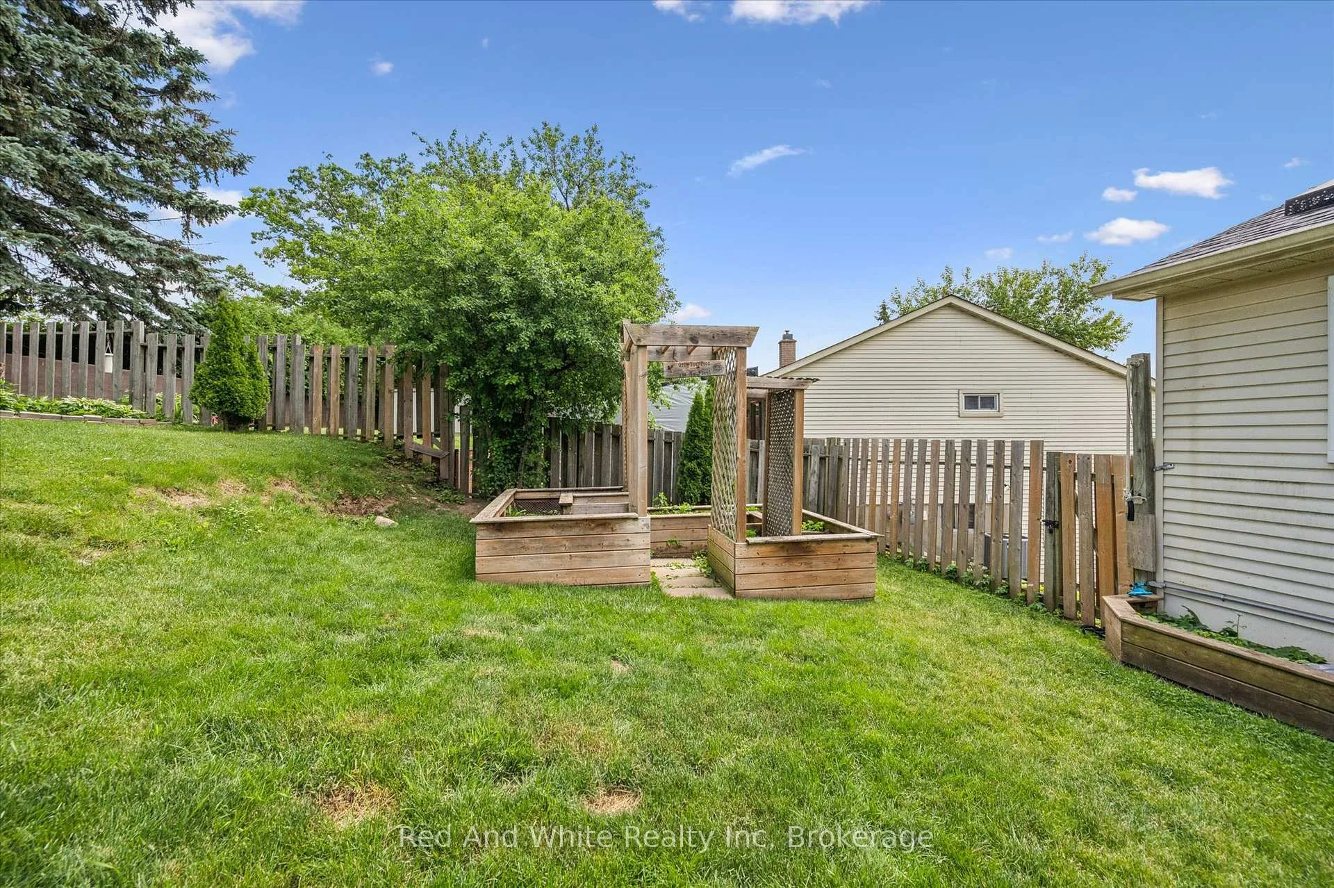 Photo 36 of 24 Byton Lane, Cambridge, Southwood - Kinbridge — HOMEH
