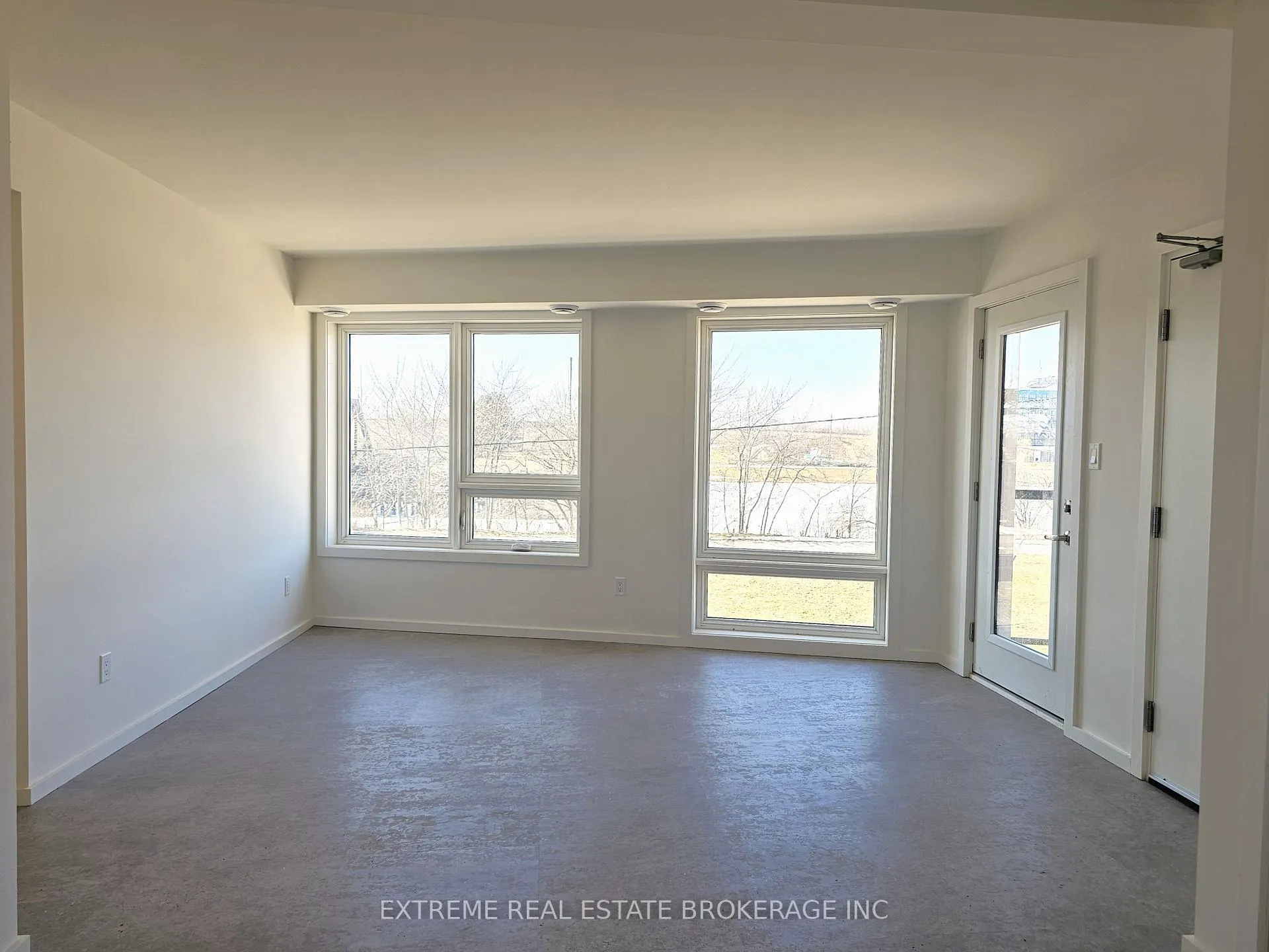Photo 7 of Unit 3, 89 Sixth Street, Welland, Lincoln/Crowland — HOMEH