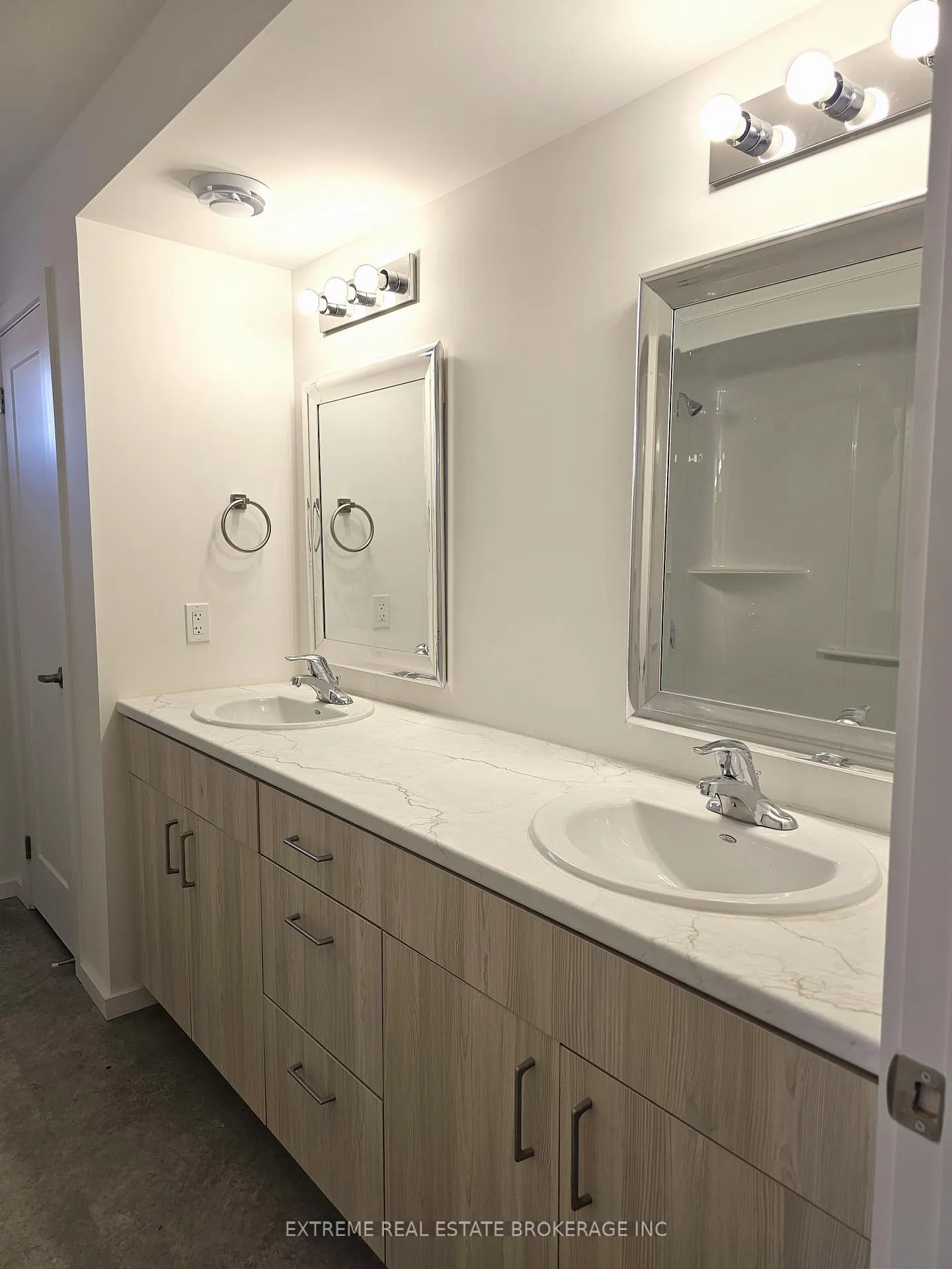 Photo 12 of Unit 3, 89 Sixth Street, Welland, Lincoln/Crowland — HOMEH